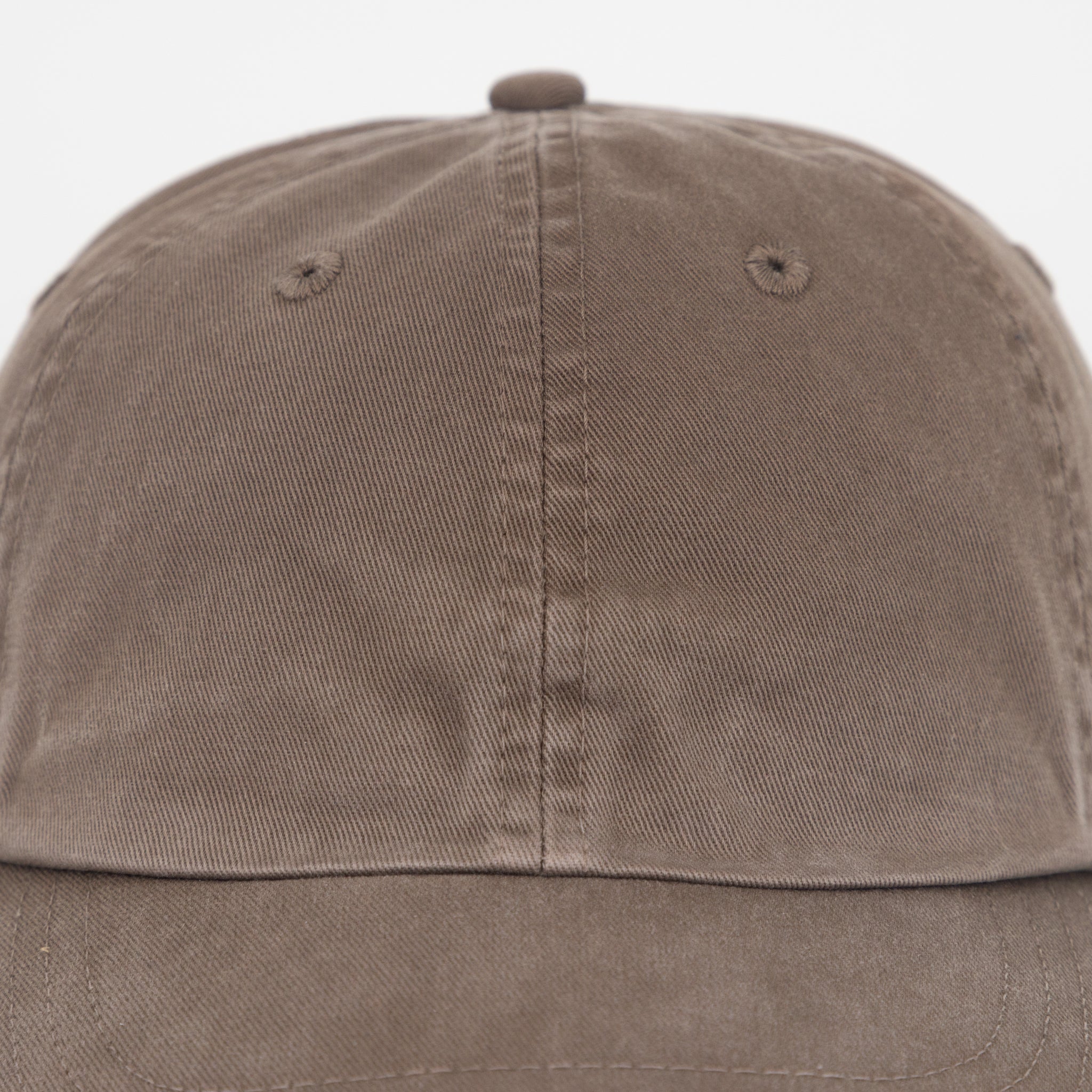 COLORFUL STANDARD Organic Cotton Cap in Faded Khaki