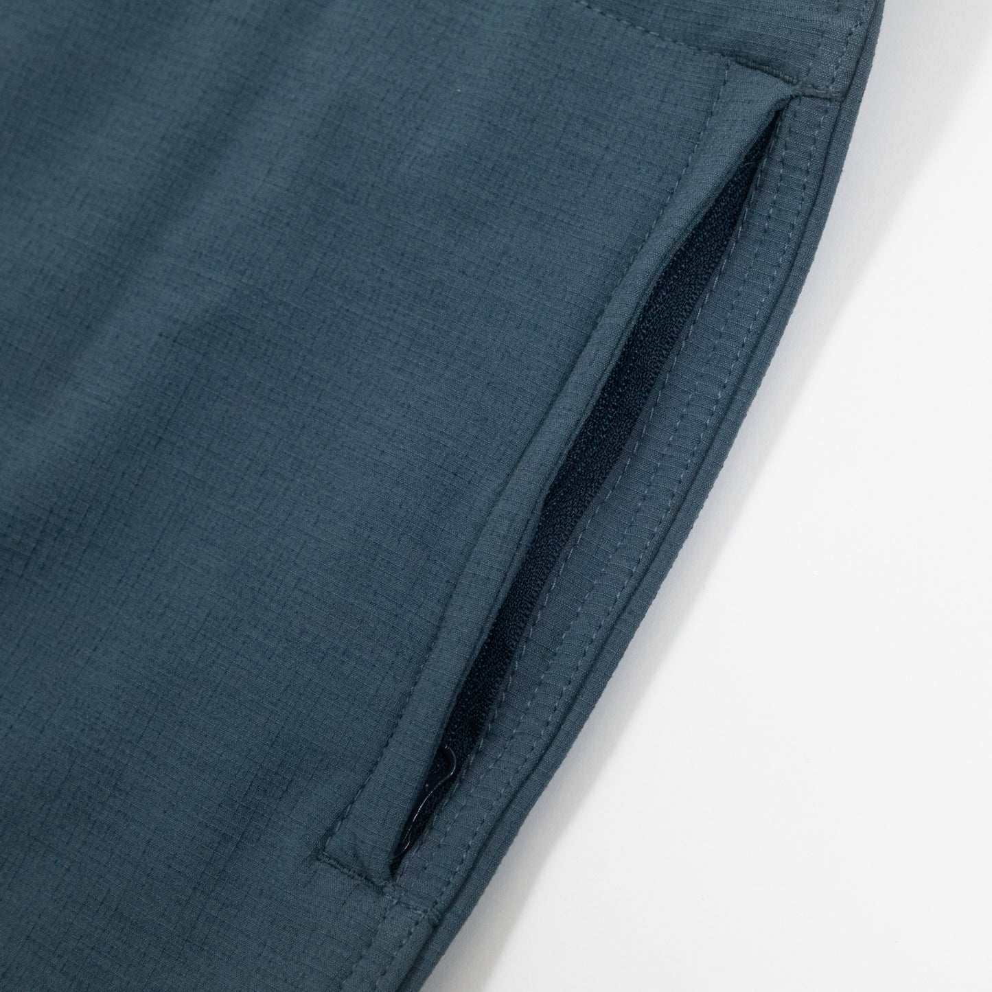 KAVU Cascade Trail Short Sleeve Shirt in BLUE