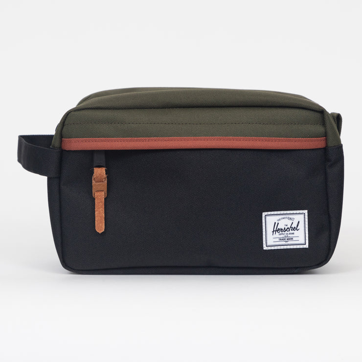 HERSCHEL SUPPLY CO. Chapter Travel Wash Bag in BLACK & GREEN