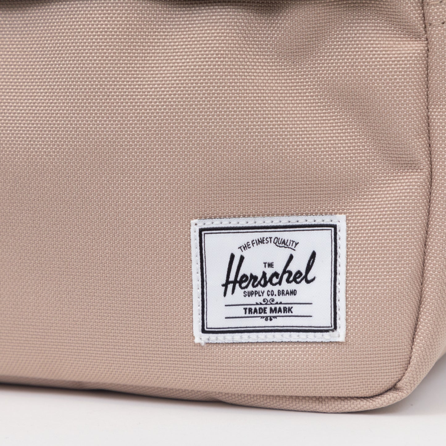 Herschel Supply CO. Chapter Travel Kit Bag in PINK & BLACK