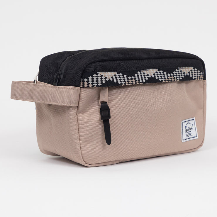 Herschel Supply CO. Chapter Travel Kit Bag in PINK & BLACK