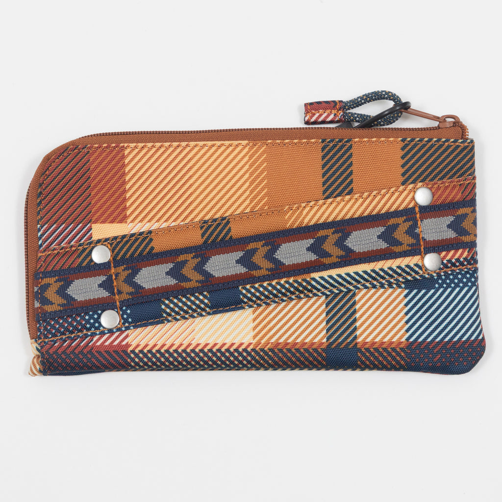 KAVU Clutch Case in CABIN PLAID