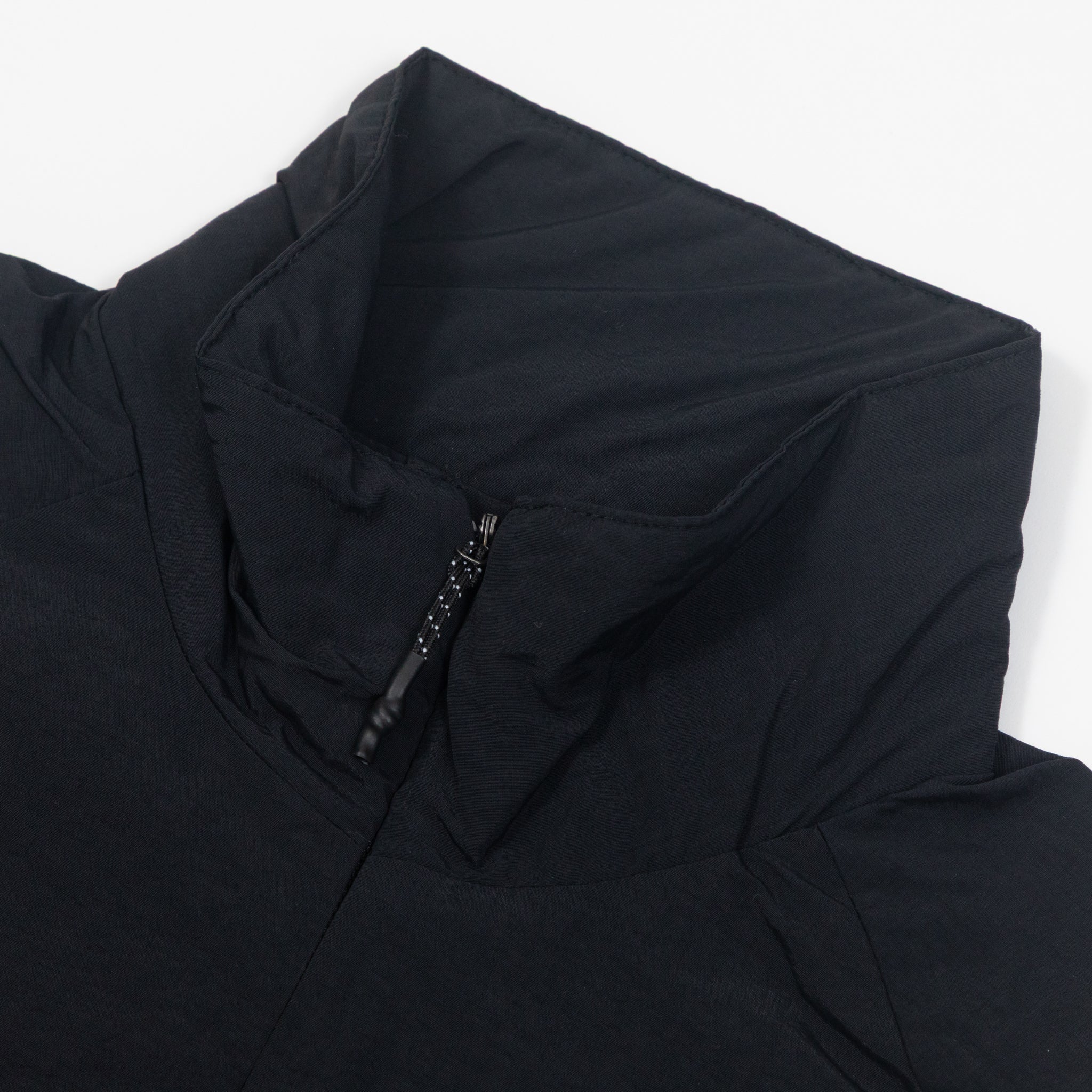 ELLIKER Coppa Pullover Jacket in BLACK