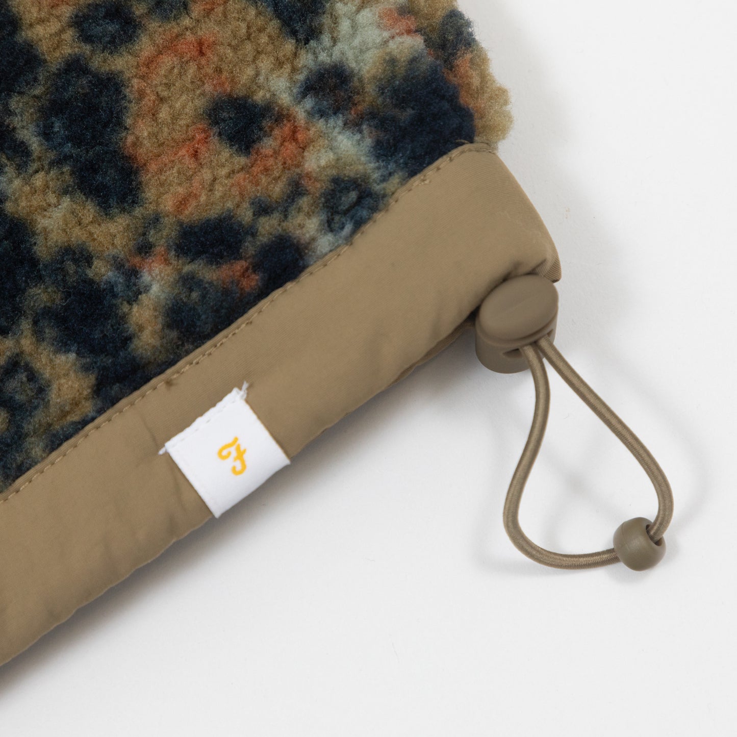 FARAH Crown Camo Fleece in GREEN MULTI
