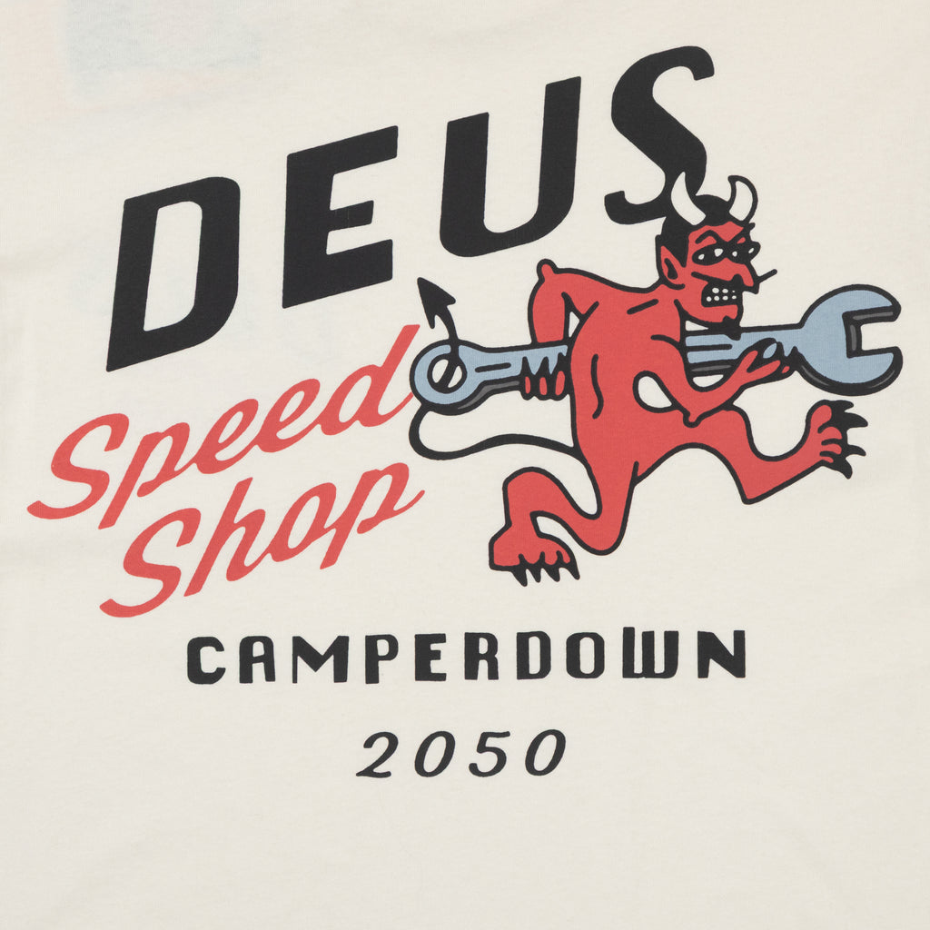 DEUS EX MACHINA Dogleg Tee in DIRTY WHITE