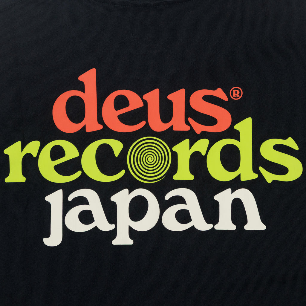 DEUS EX MACHINA Strata Tee in BLACK