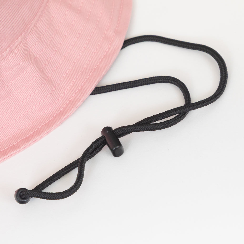 DICKIES Clarks Grove Bucket Hat in PINK