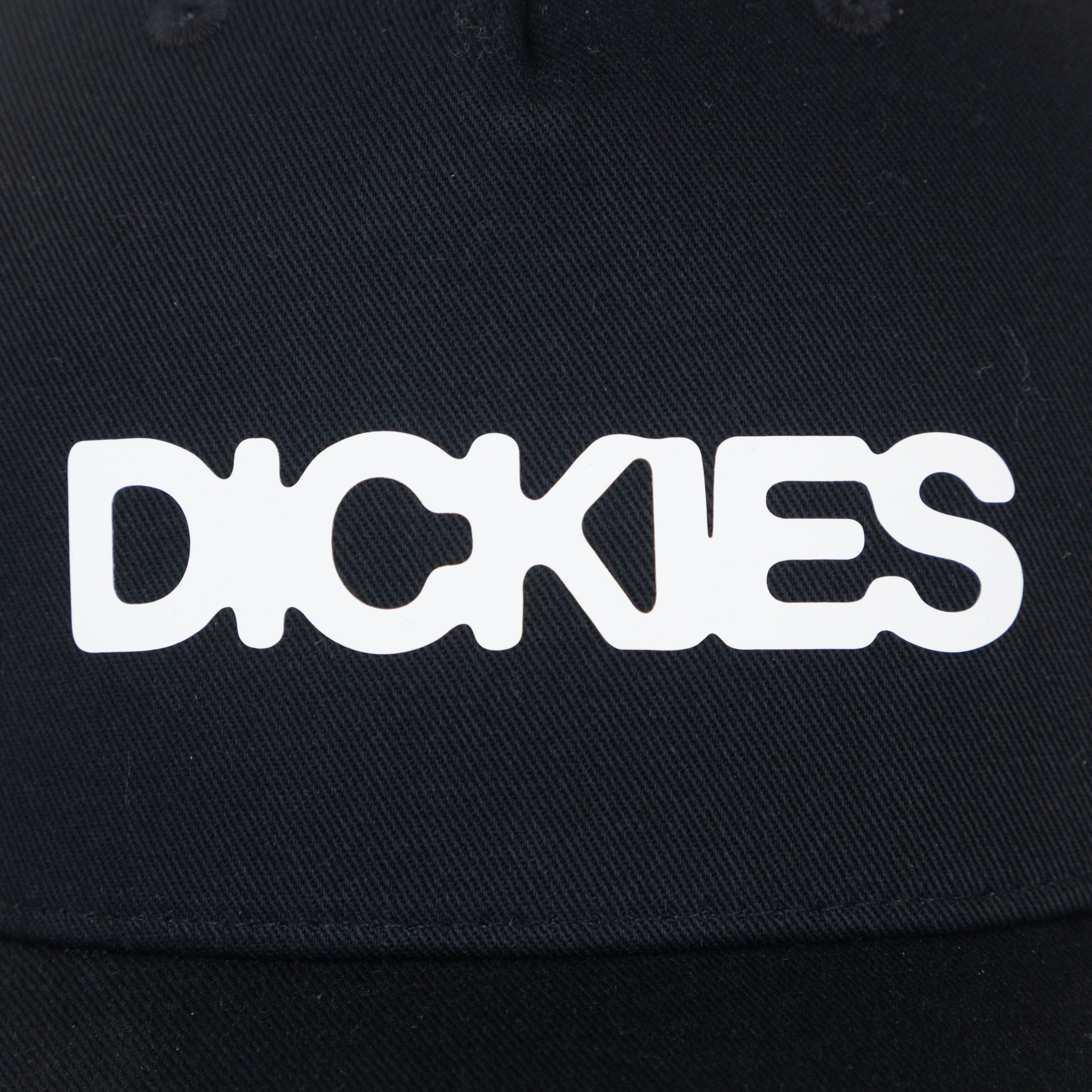DICKIES Torrey Snapback Cap in BLACK