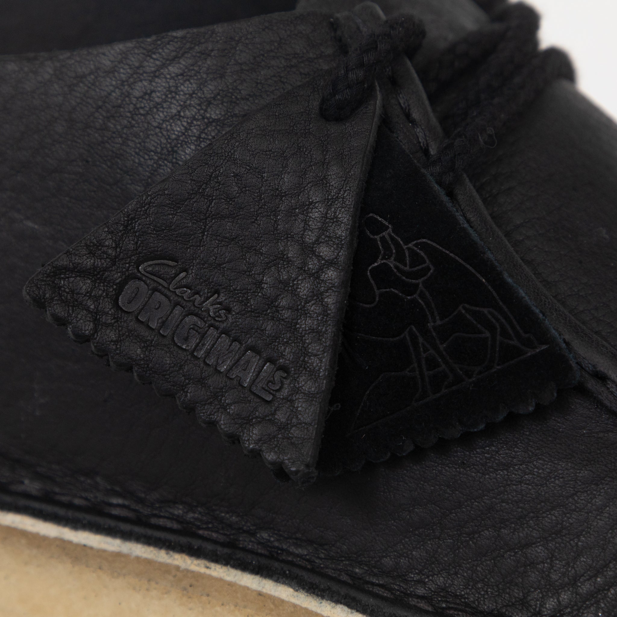 CLARKS ORIGINALS Desert Nomad Leather Shoes in BLACK