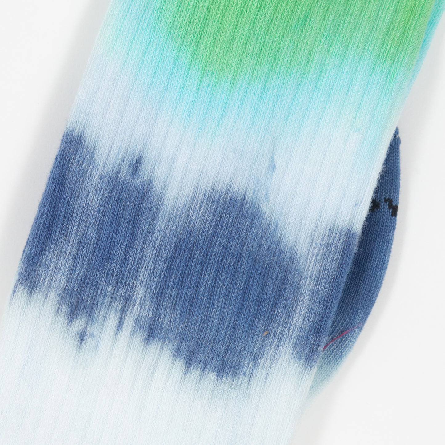 HAPPY SOCKS Dip Dye Sneaker Socks in WHITE, GREEN & BLUE
