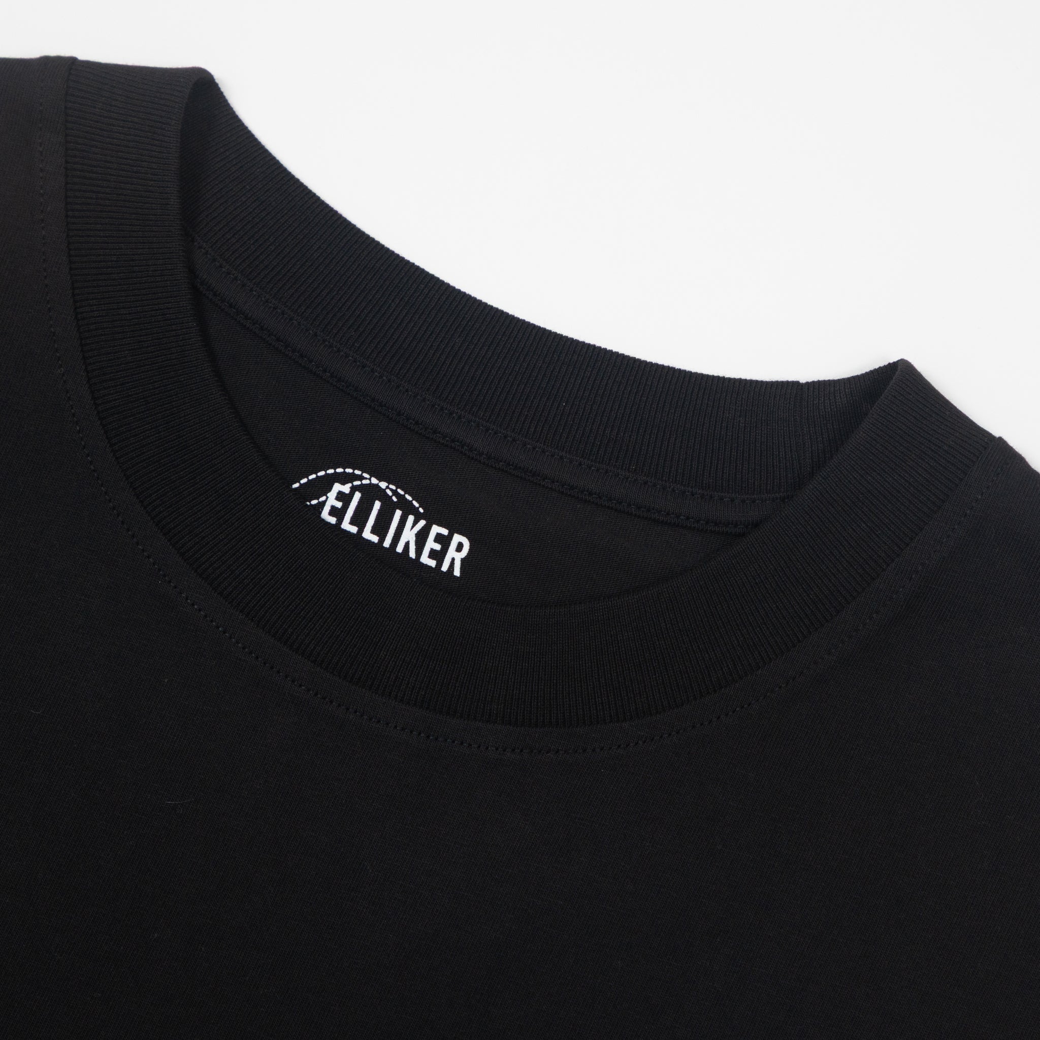 ELLIKER Rill Bluebell Print Short Sleeve T-Shirt in BLACK