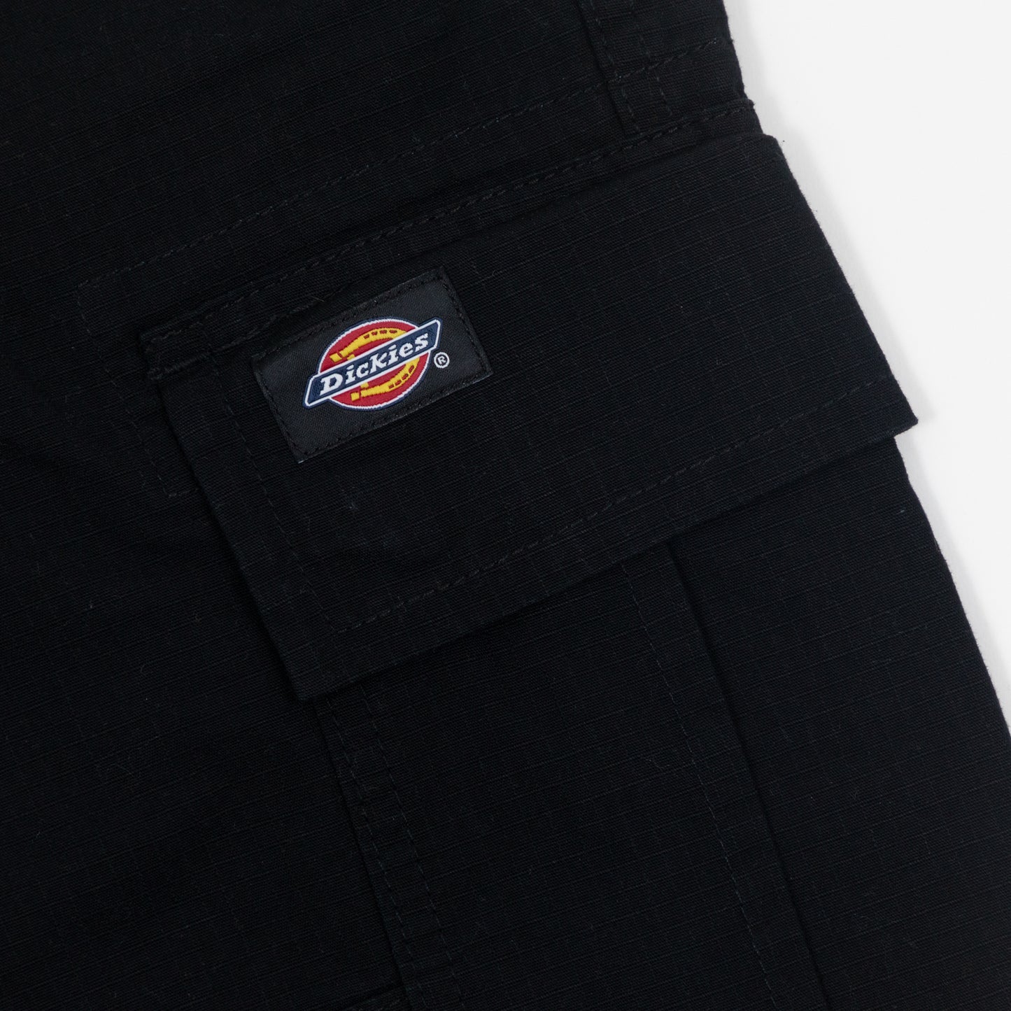 DICKIES Eagle Bend Cargo Trousers in BLACK
