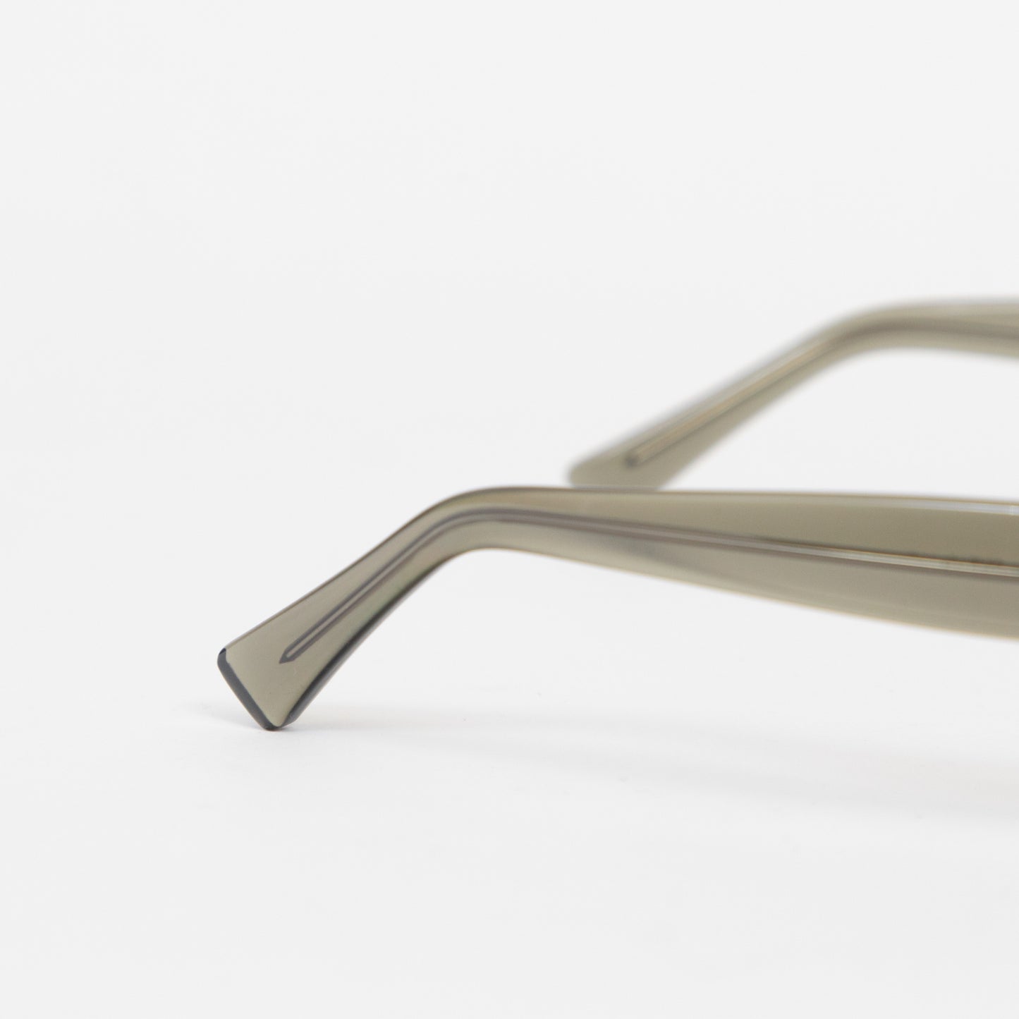 MELLER Esi Geometric Style Sunglasses in GREEN