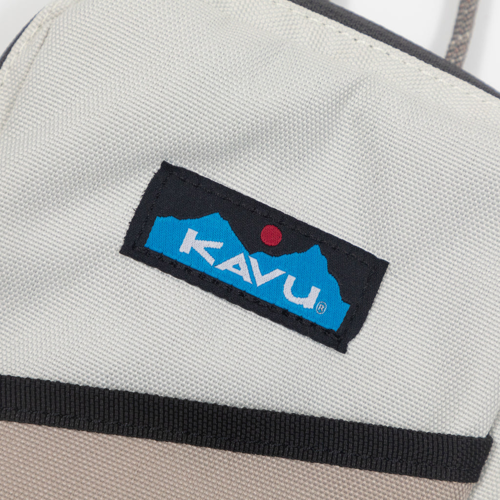KAVU Essential Case Phone Bag in CREAM