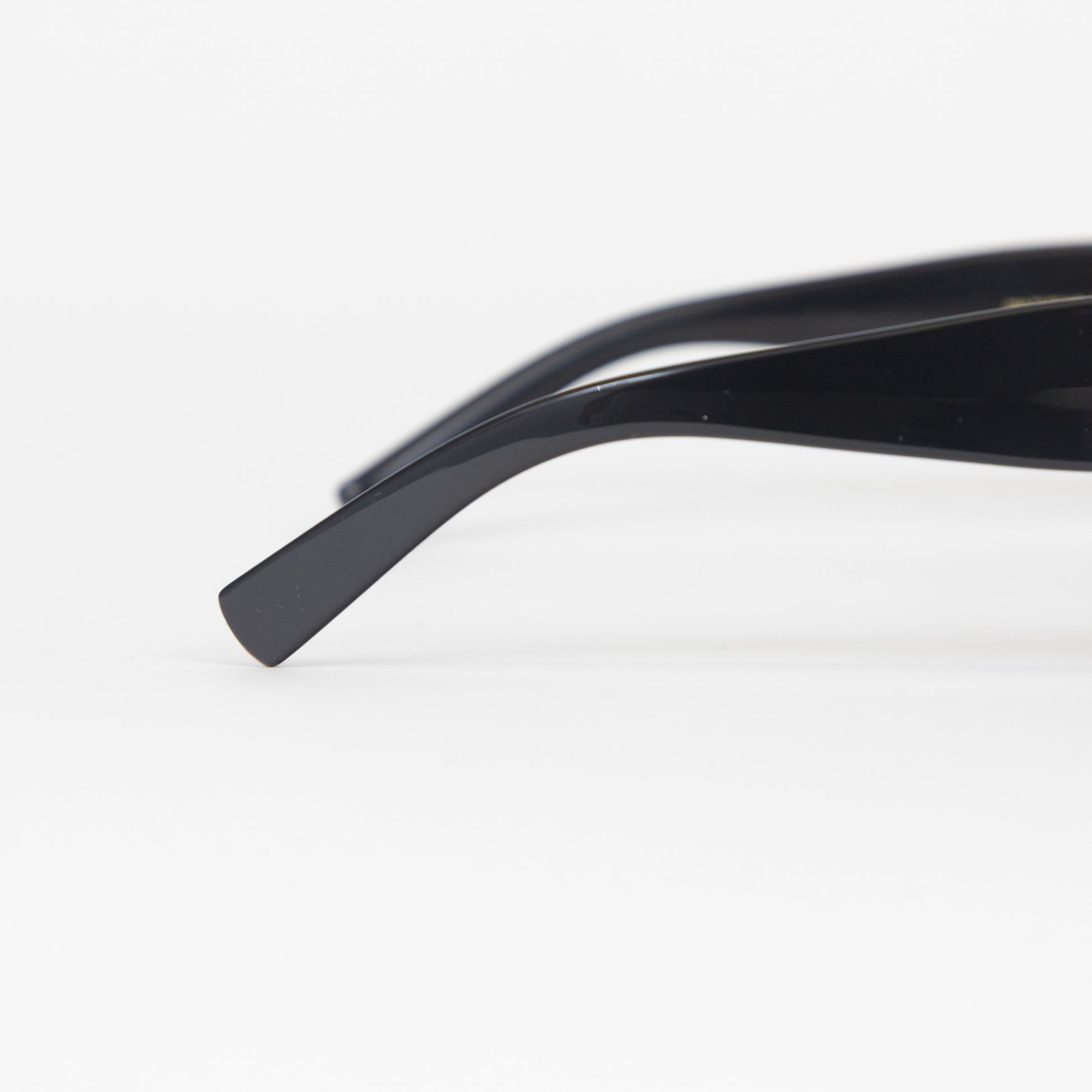 meller sunglasses black frame
