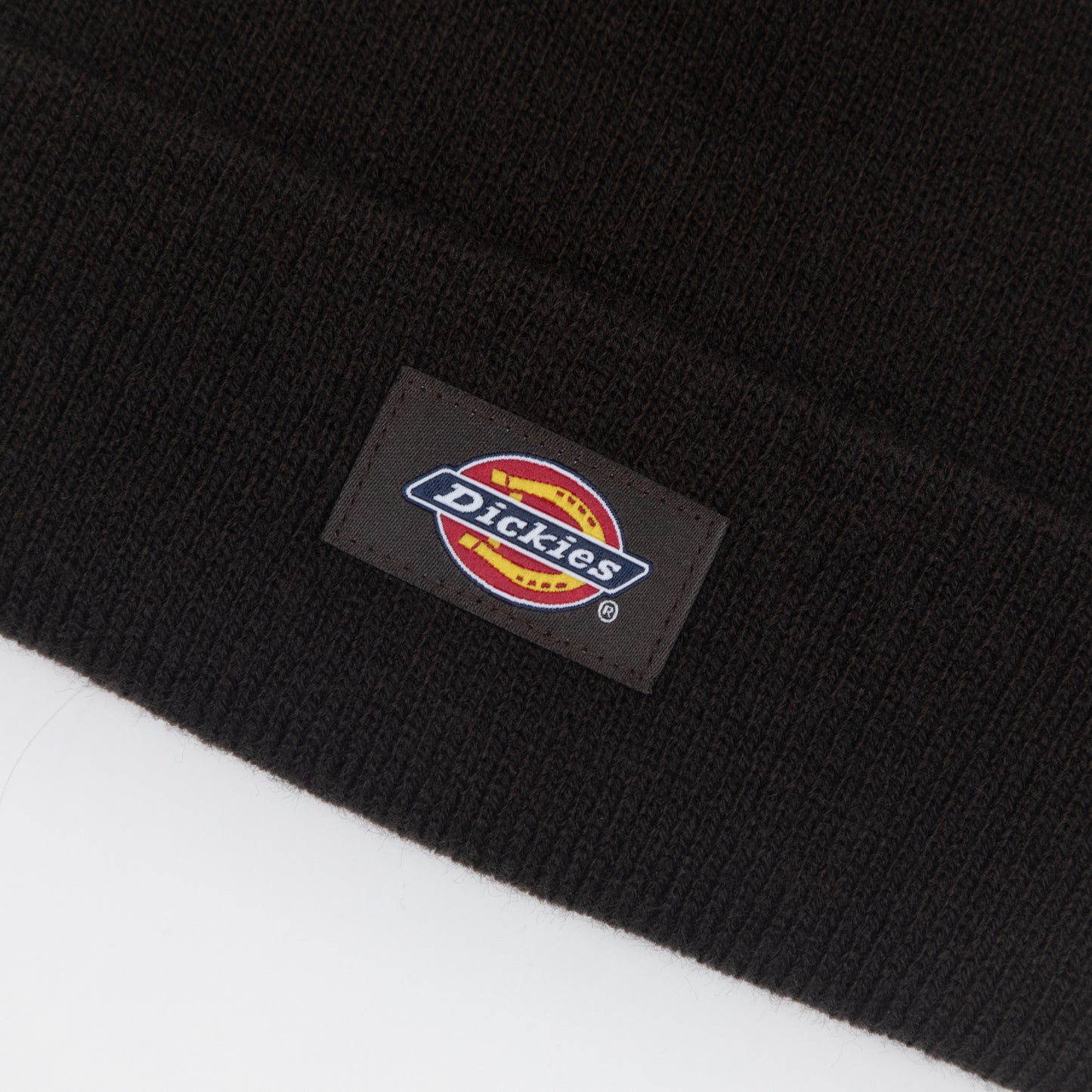 DICKIES Gibsland Beanie in DARK BROWN