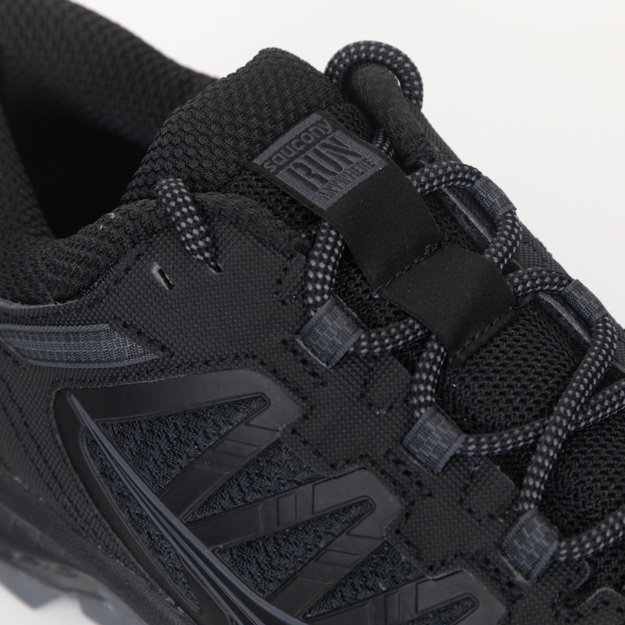 saucony grid peak black trainers tongue lace branding
