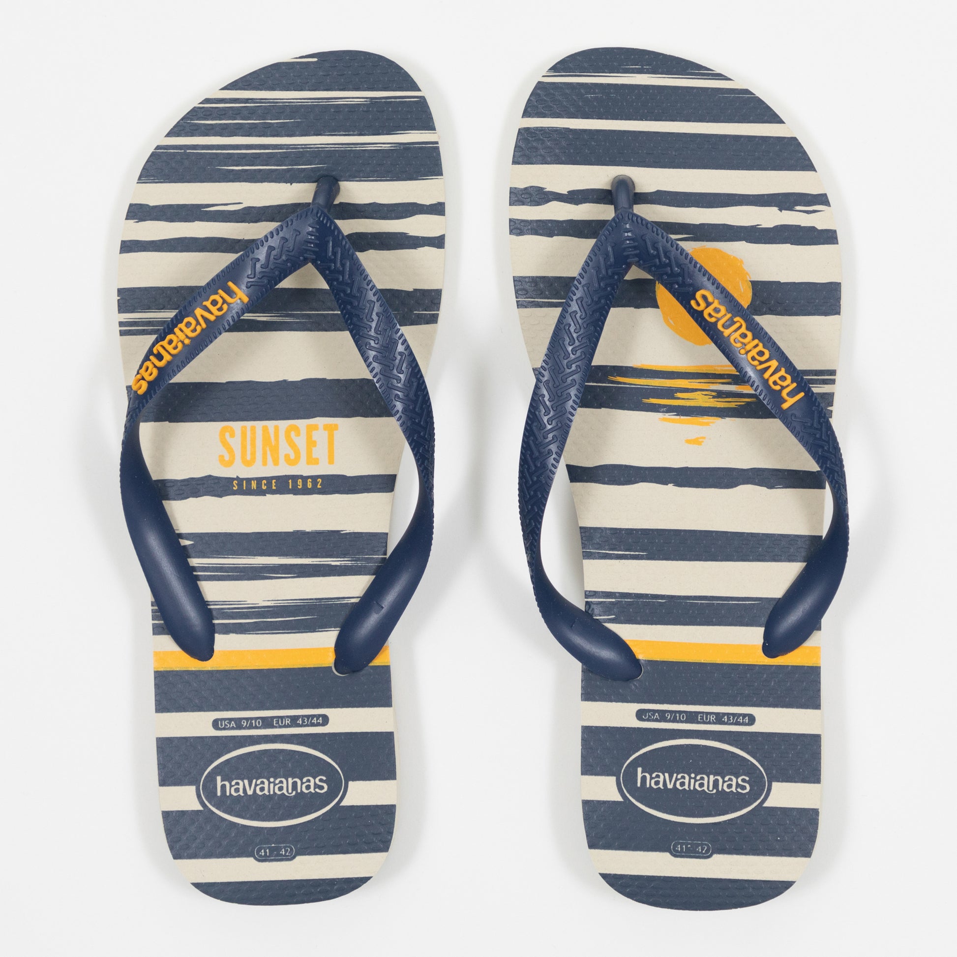Mens HAVAIANAS Top Nautical Flip Flops in BEIGE NAVY BLUE CACTWS