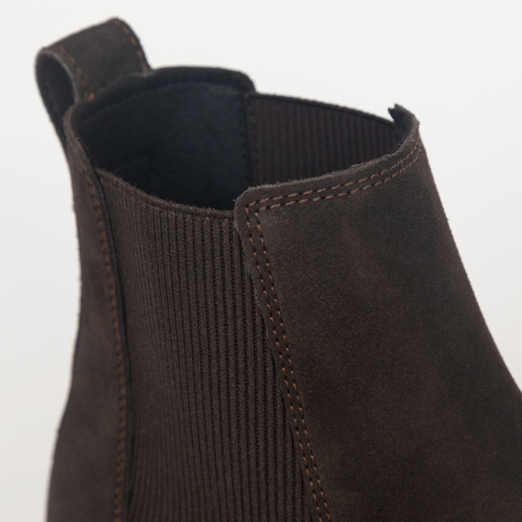BIRKENSTOCK Highwood Chelsea Boots in BROWN