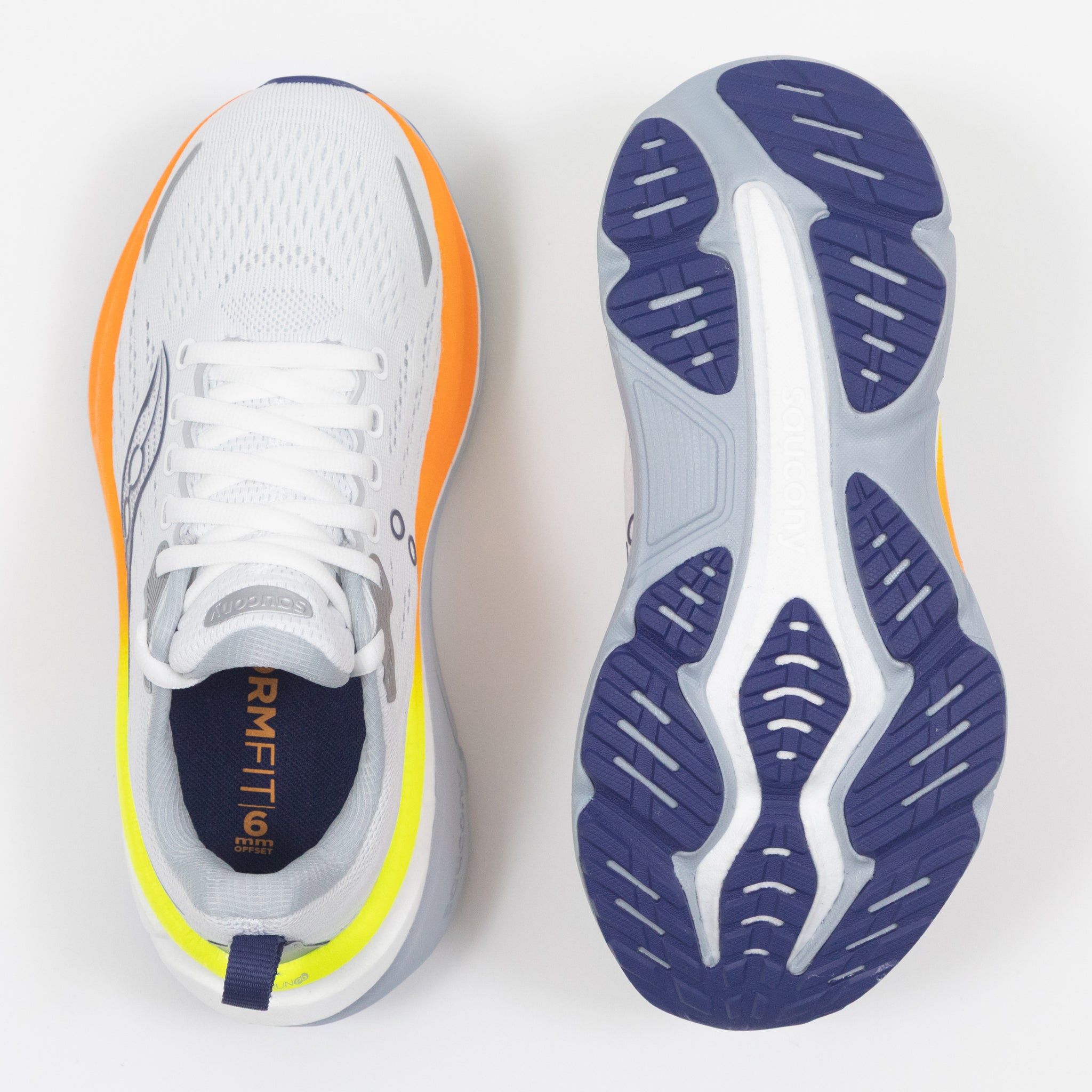 Womens SAUCONY Hurricane 25 Running Trainers in WHITE