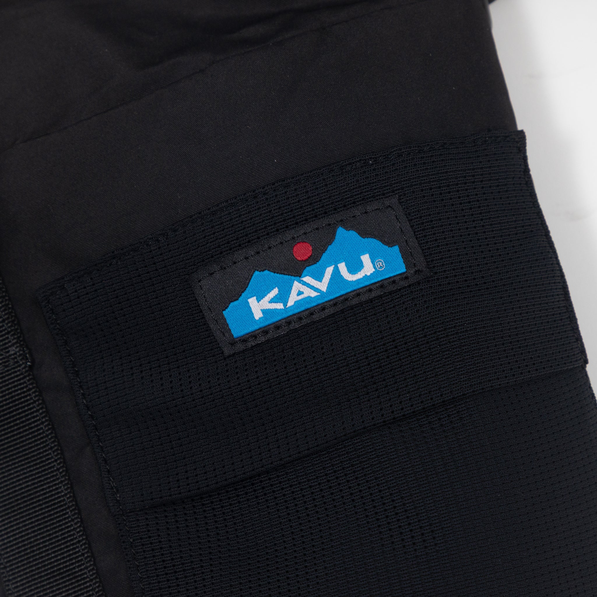 KAVU Bottle Bag in BLACK