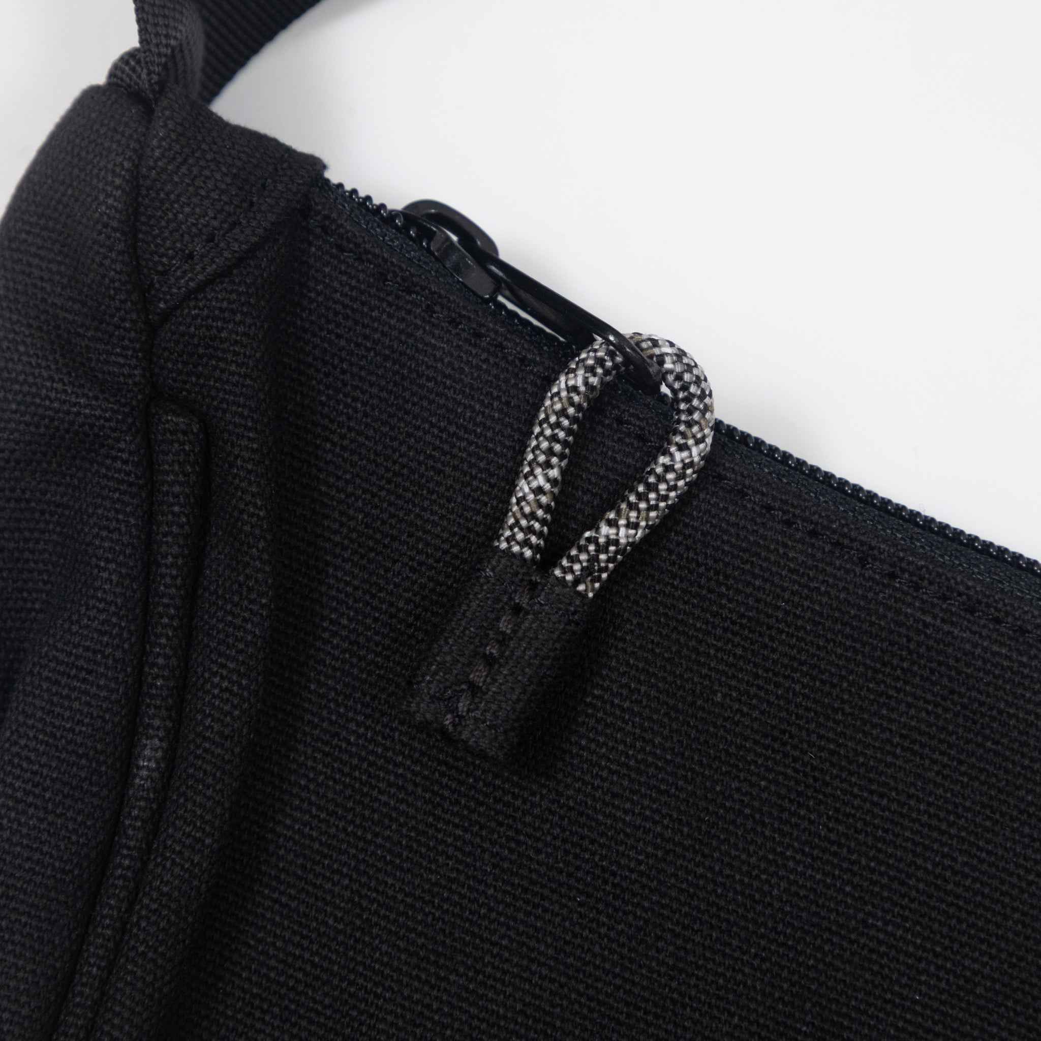 KAVU Saddle Satchel in BLACK