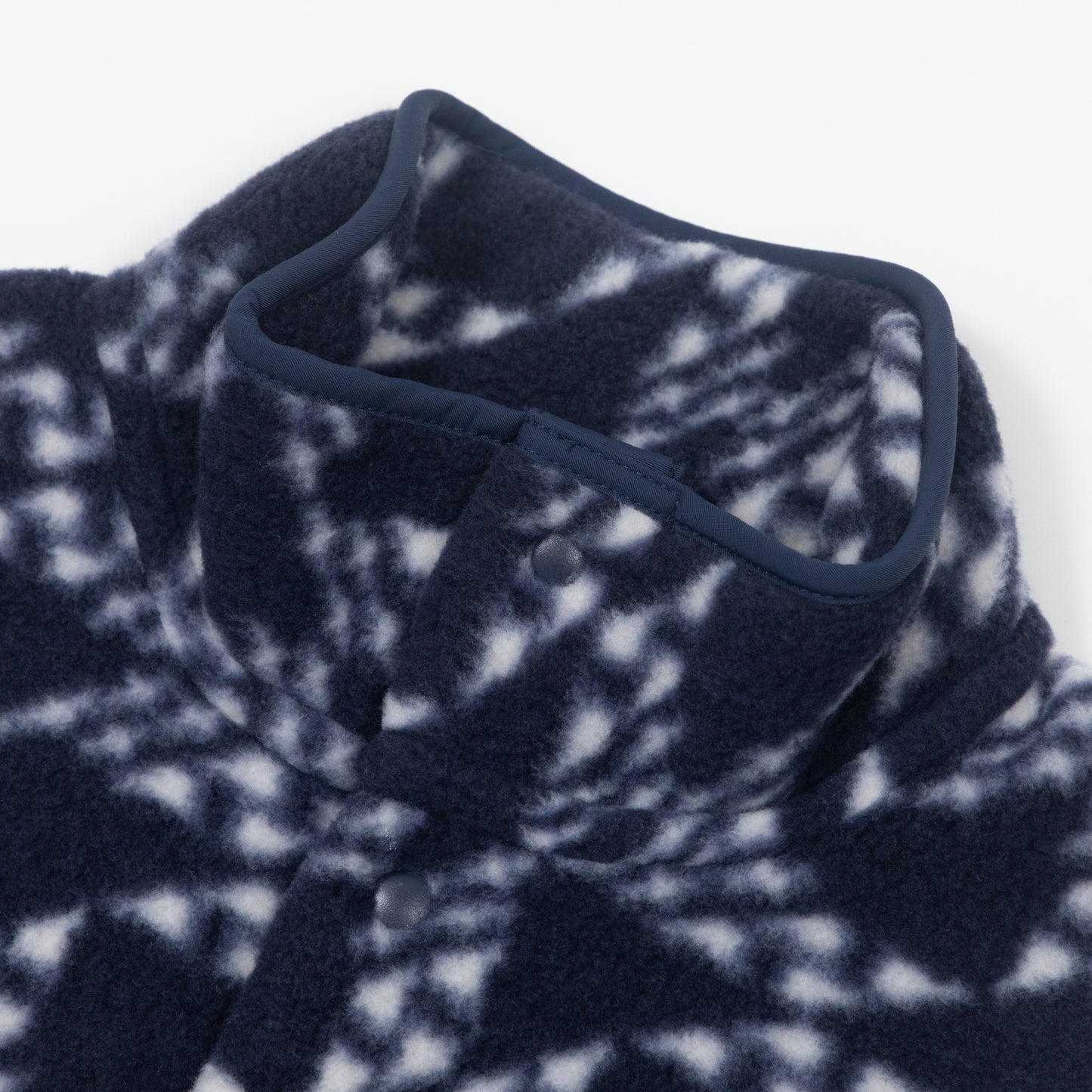 PATAGONIA Lightweight Synch Snap Fleece in NAVY