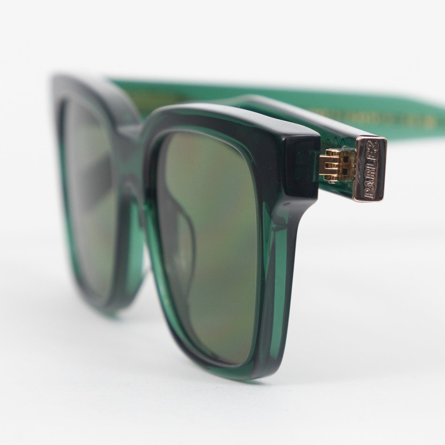PARLEZ X MESSYWEEKEND Sunglasses in GREEN