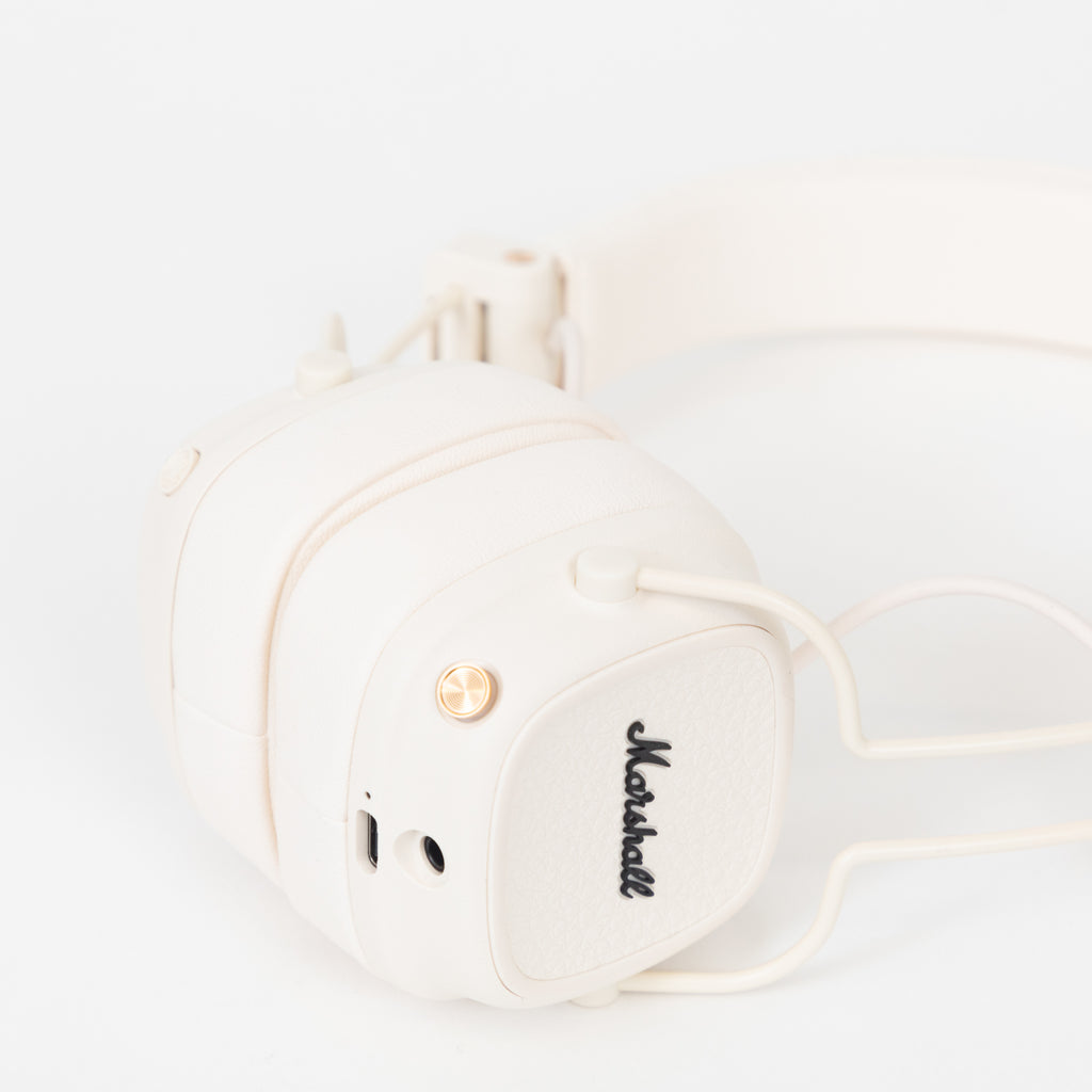 MARSHALL Major V Wireless Headphones in CREAM