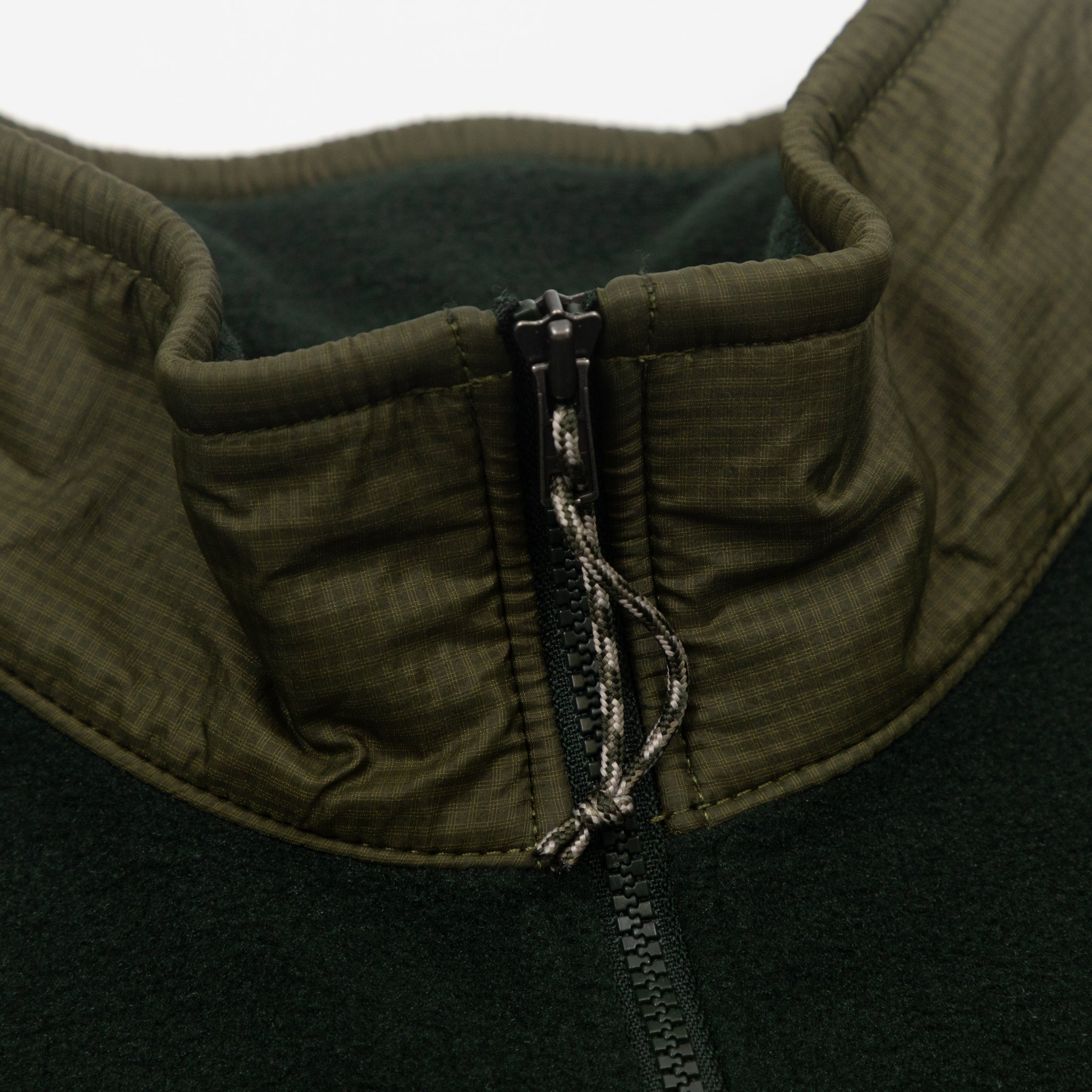 PATAGONIA Microdini 1/2 Zip Fleece in BLACK