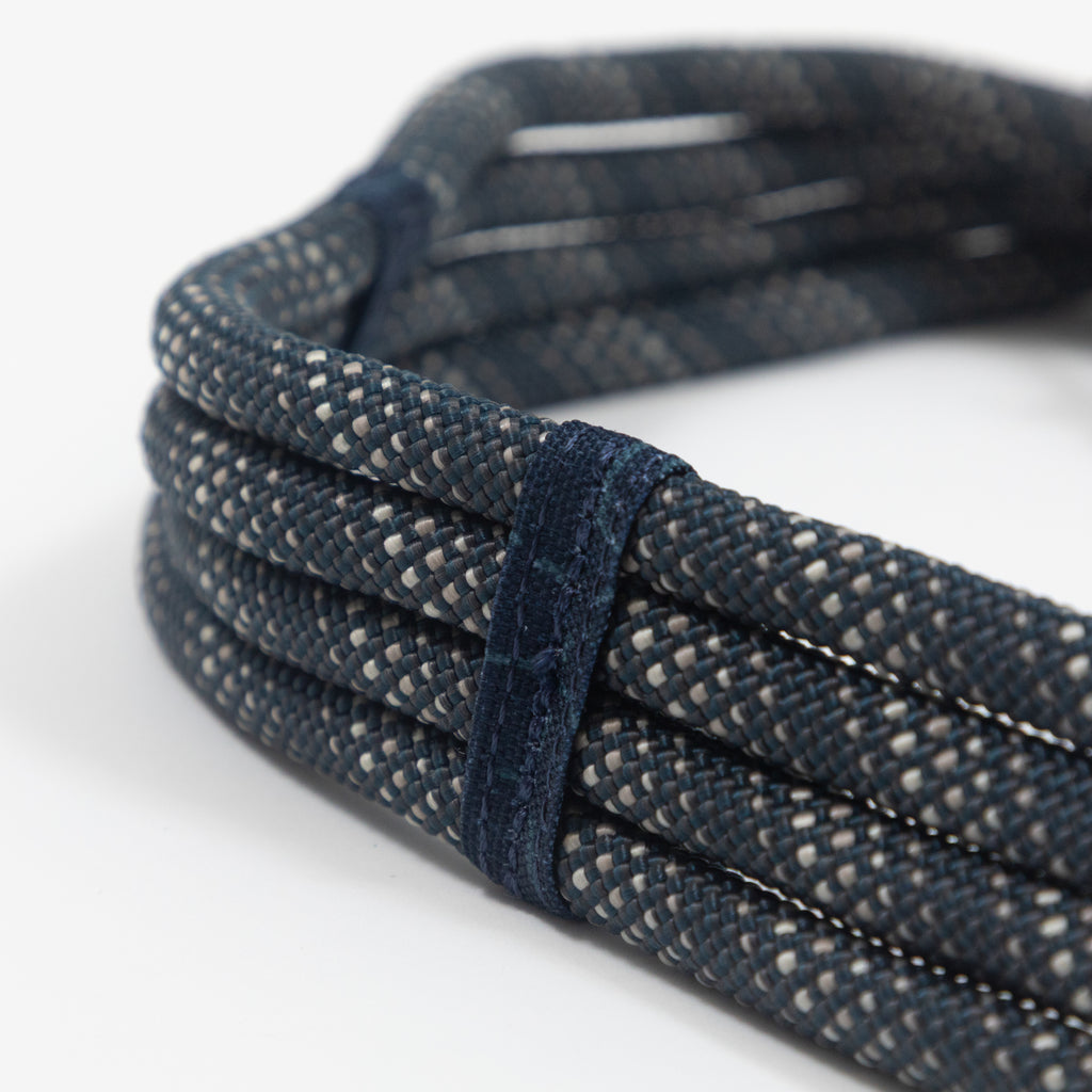 KAVU Rope Sling Crossbody Bag in NAVY TOPO