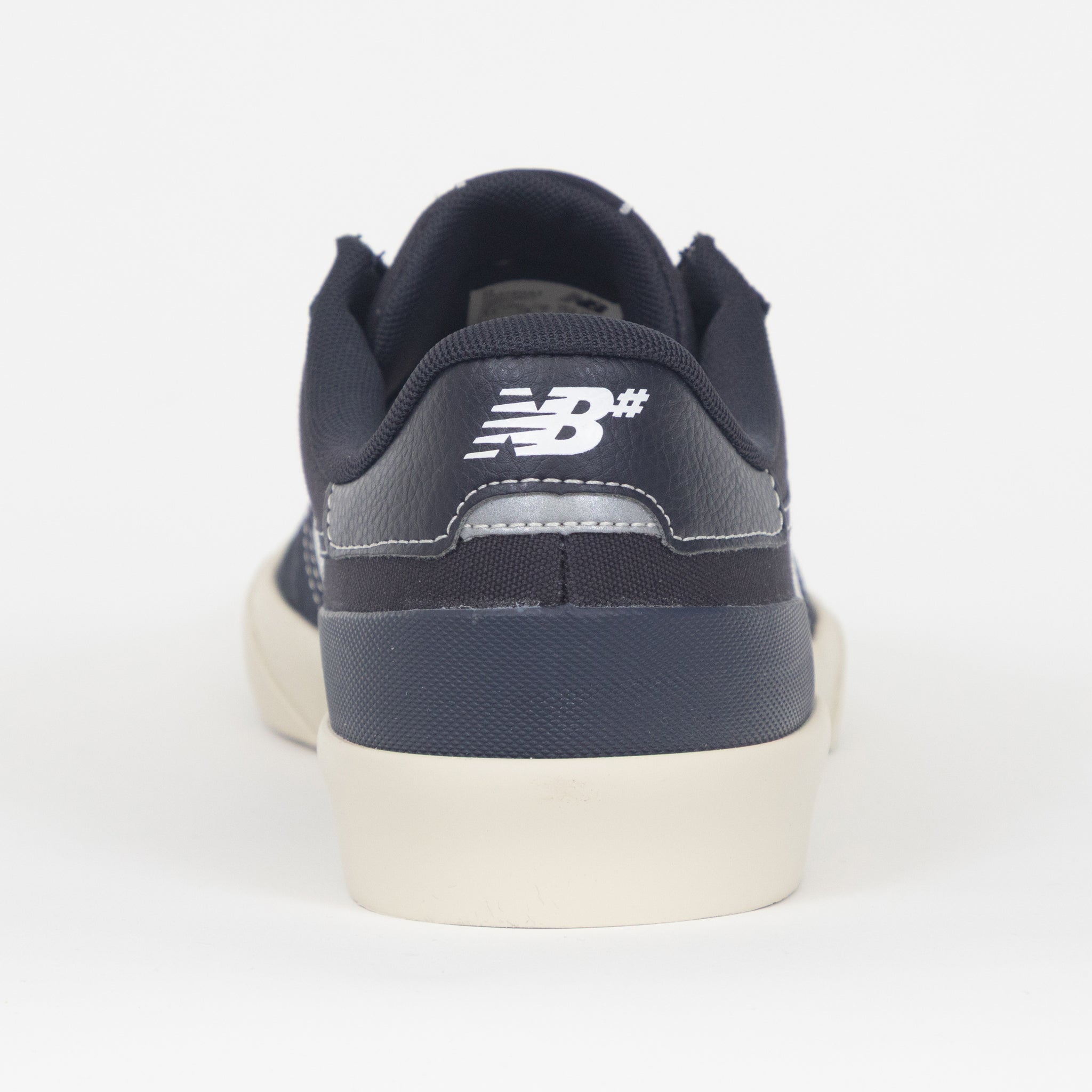 NEW BALANCE Numeric 272 Trainers in Navy & White