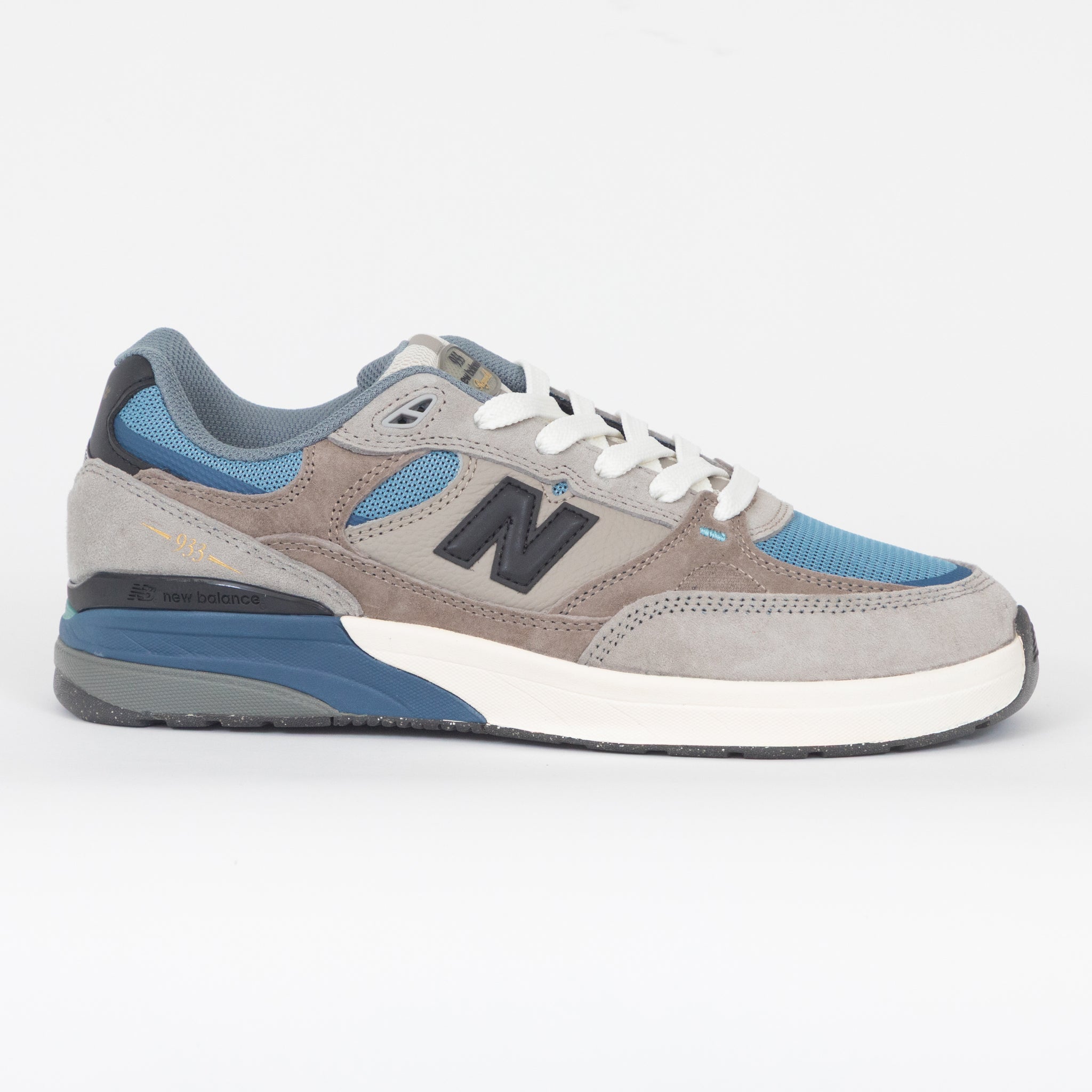NEW BALANCE Numeric 933 Trainers in Mushroom / Light Blue