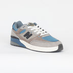 NEW BALANCE Numeric 933 Trainers in Mushroom / Light Blue