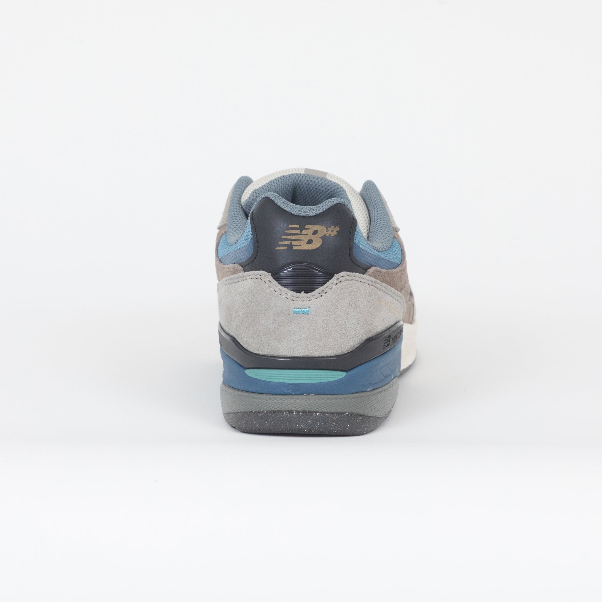 NEW BALANCE Numeric 933 Trainers in Mushroom / Light Blue