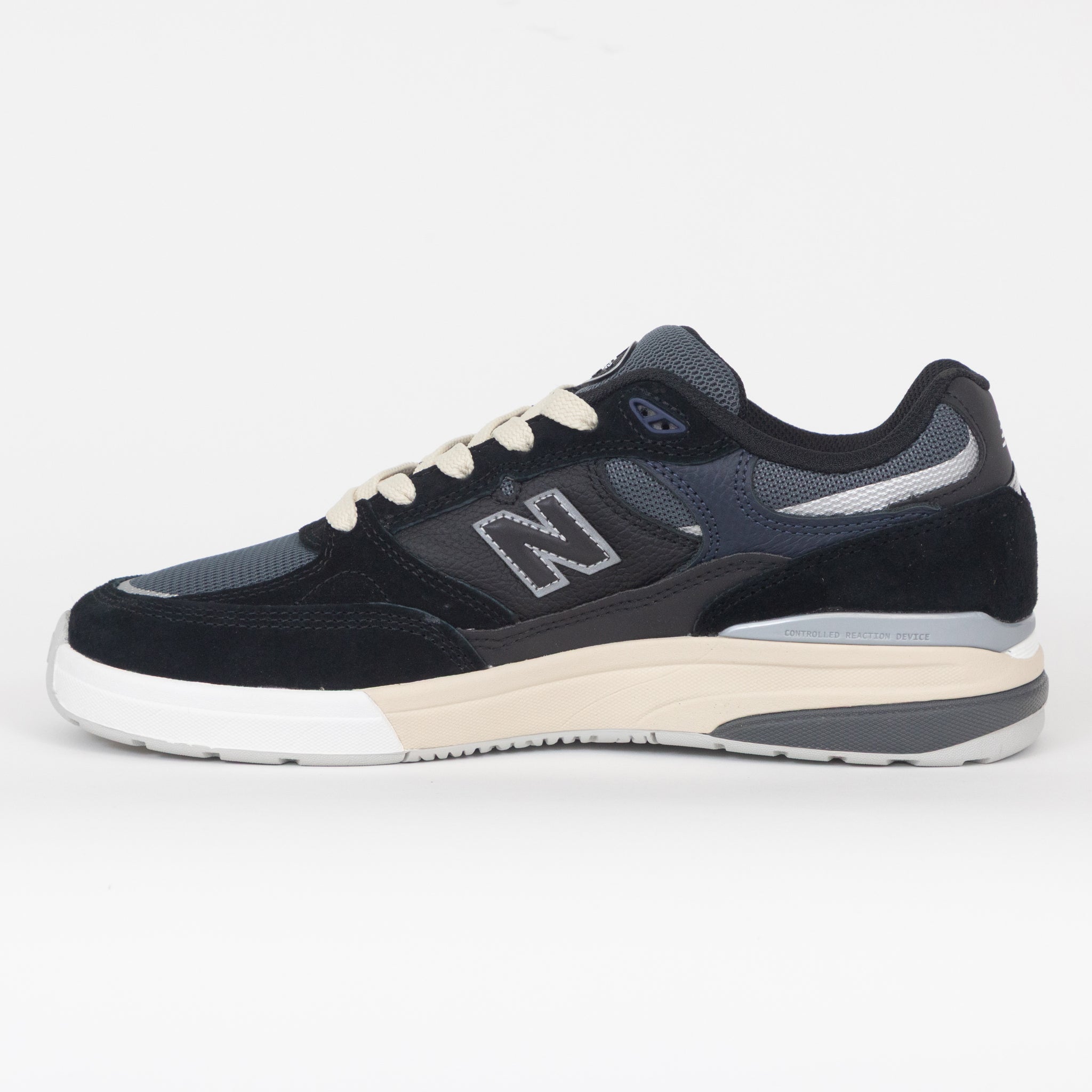 NEW BALANCE Numeric 933 Trainers in BLACK / GREY