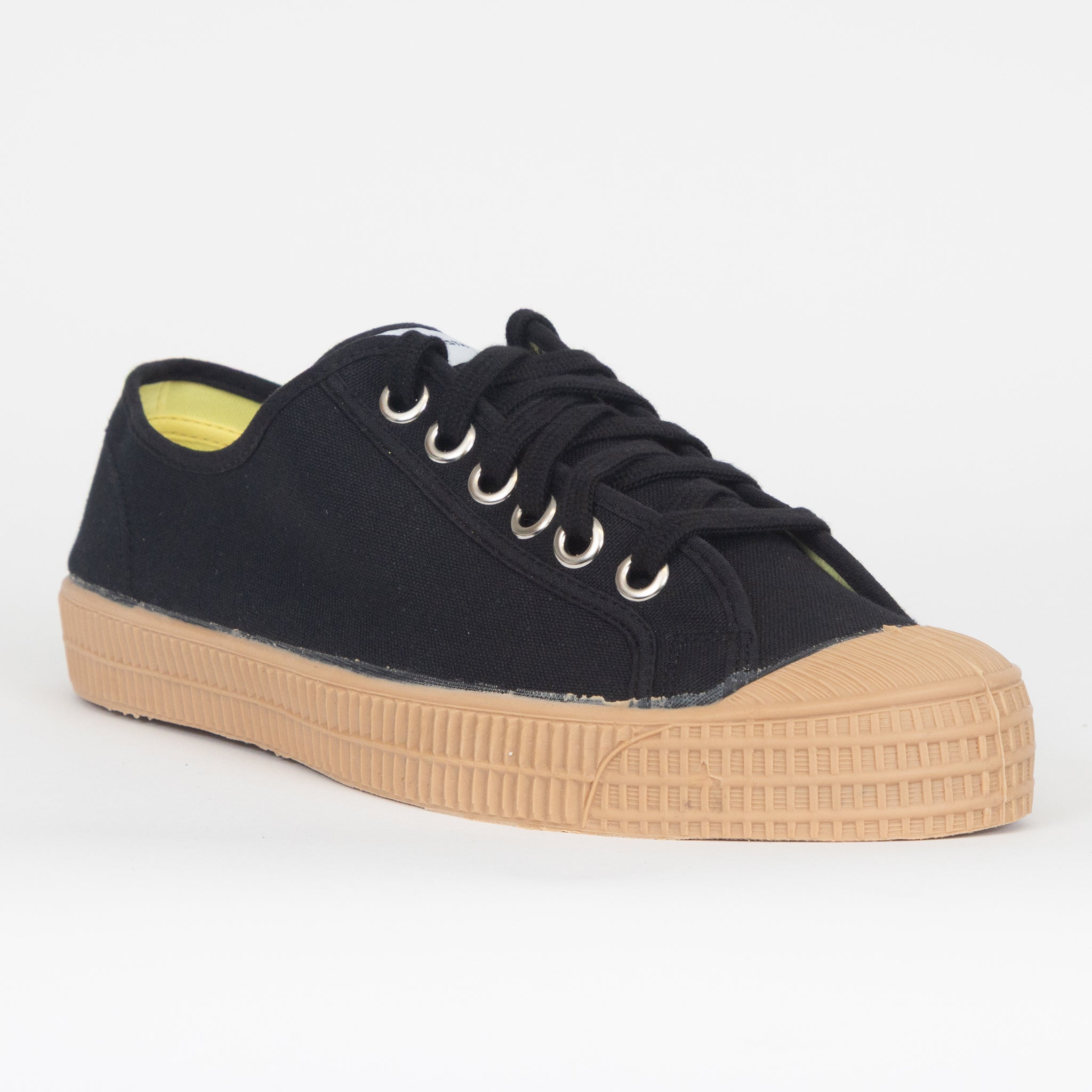 NOVESTA Star Master Low-Top Canvas Trainer in Black