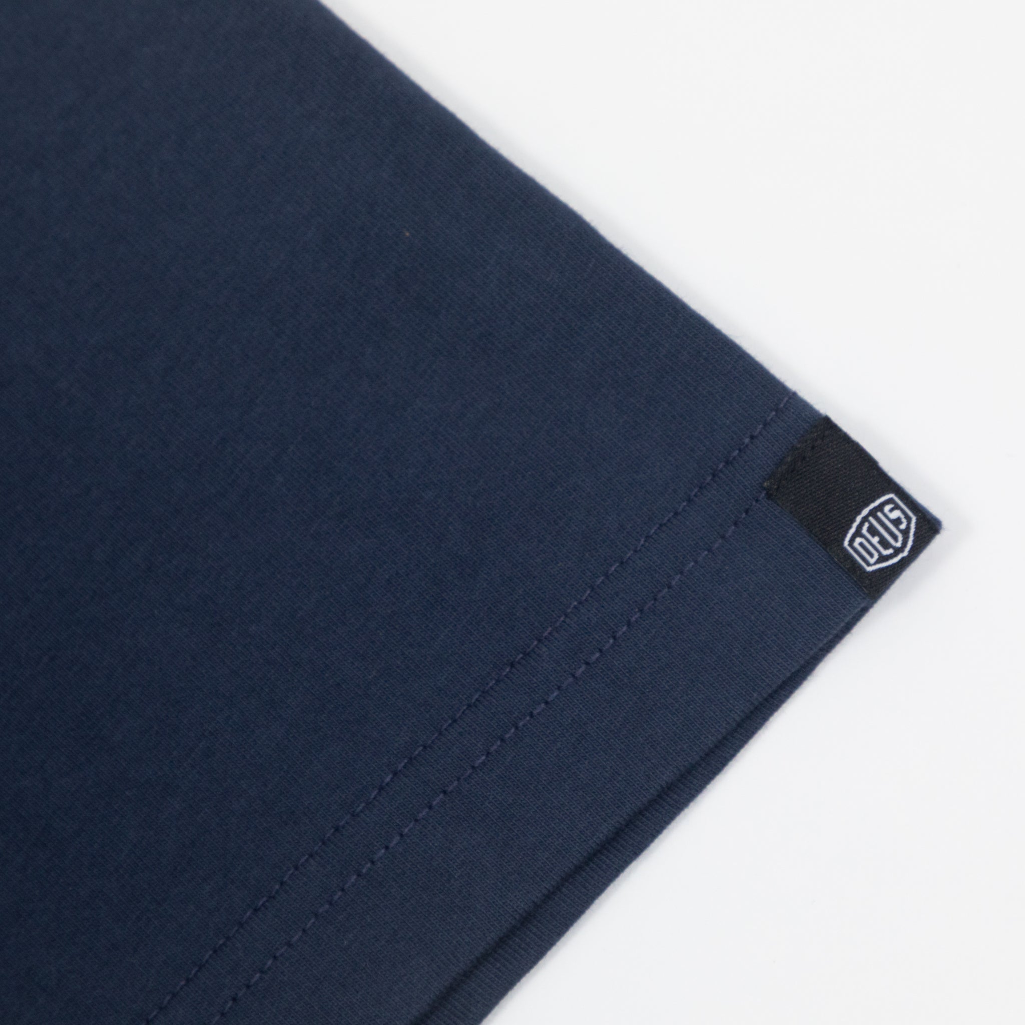 DEUS EX MACHINA Noodle T-Shirt in NAVY