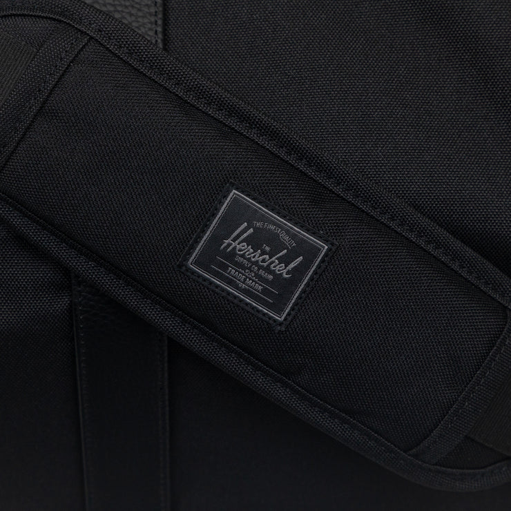 HERSCHEL SUPPLY CO. Novel Duffle Bag in BLACK