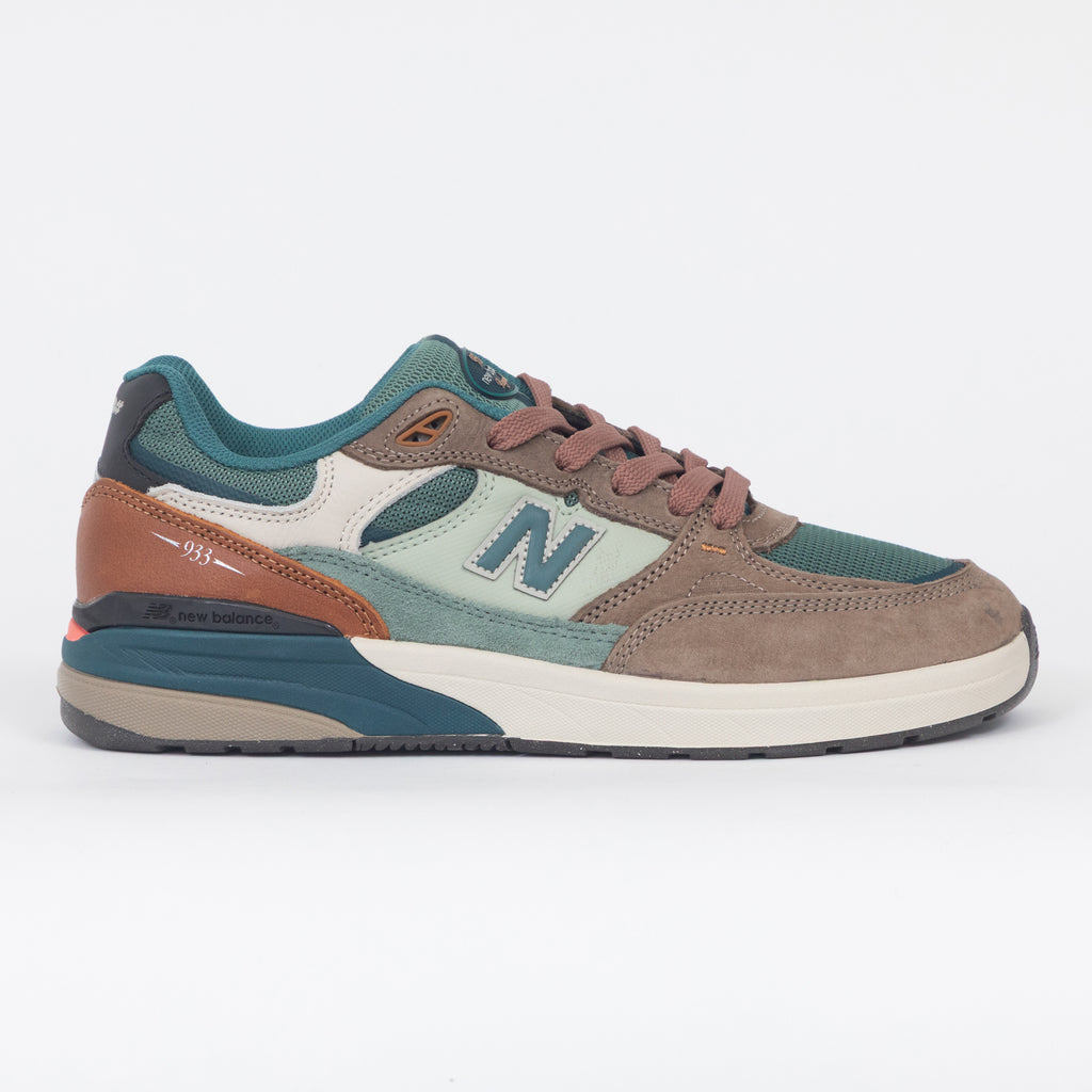 NEW BALANCE Numeric 933 Trainers in MUSHROOM