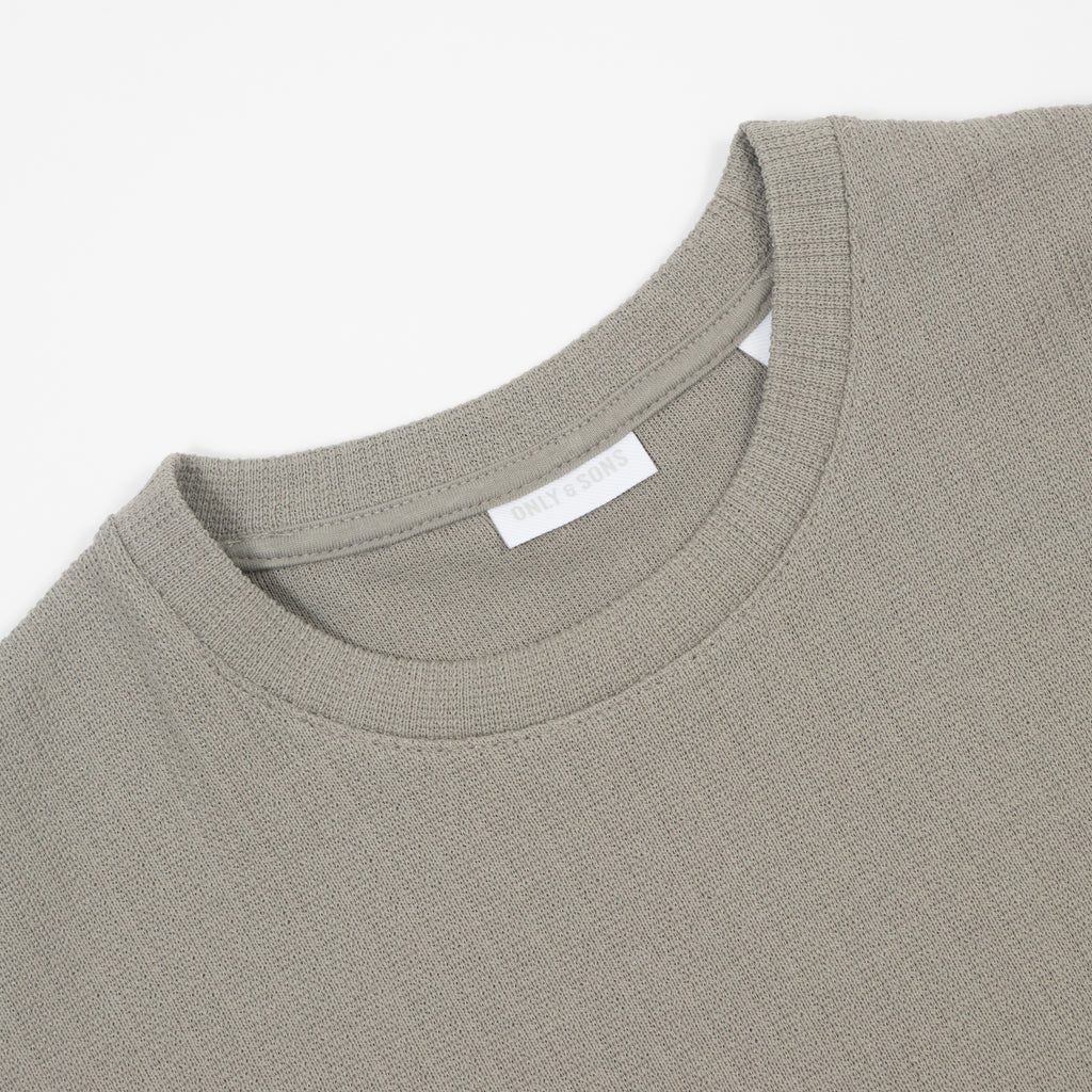 ONLY & SONS Trey Regular Short-Sleeved T-Shirt in LAUREL OAK