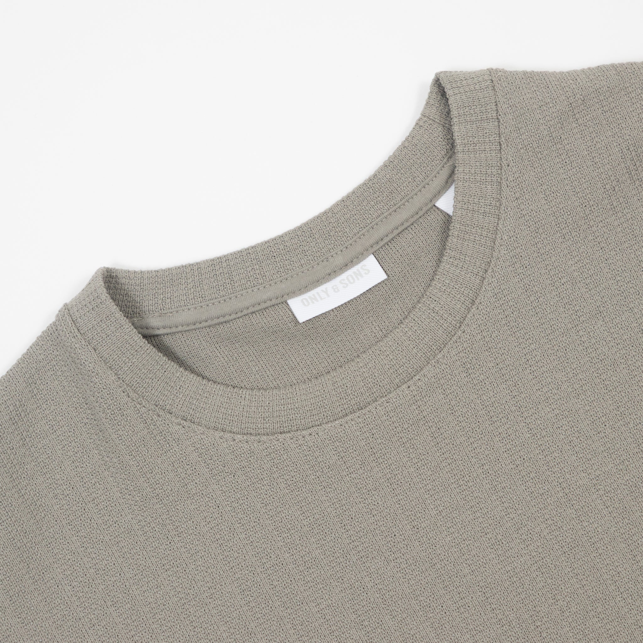 ONLY & SONS Trey Regular Short-Sleeved T-Shirt in LAUREL OAK