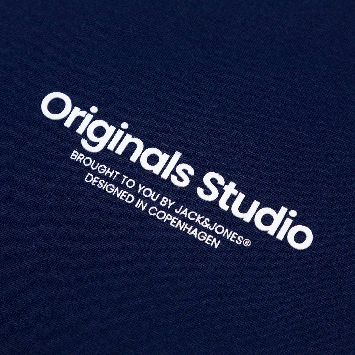 JACK & JONES Originals Studio T-Shirt in NAVY