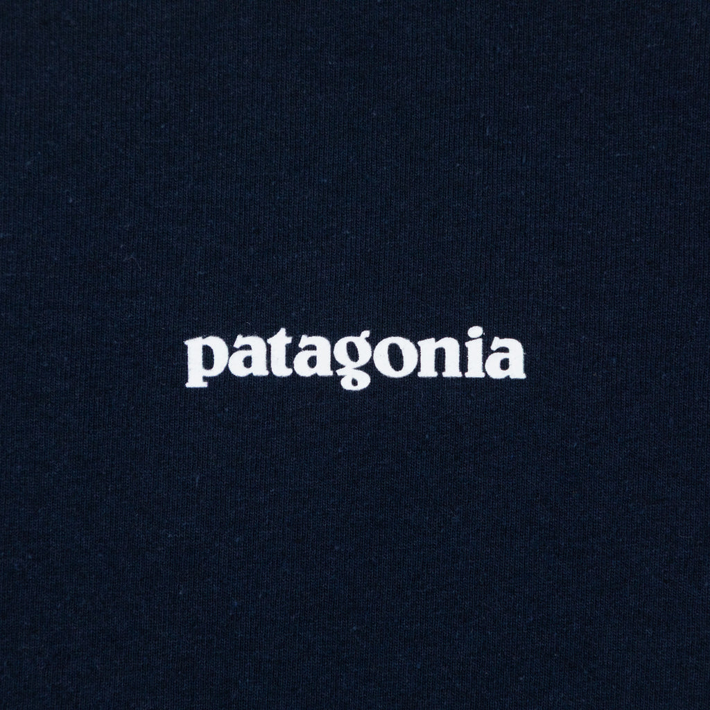 PATAGONIA P-6 Logo Responsibili-Tee T-Shirt in NAVY