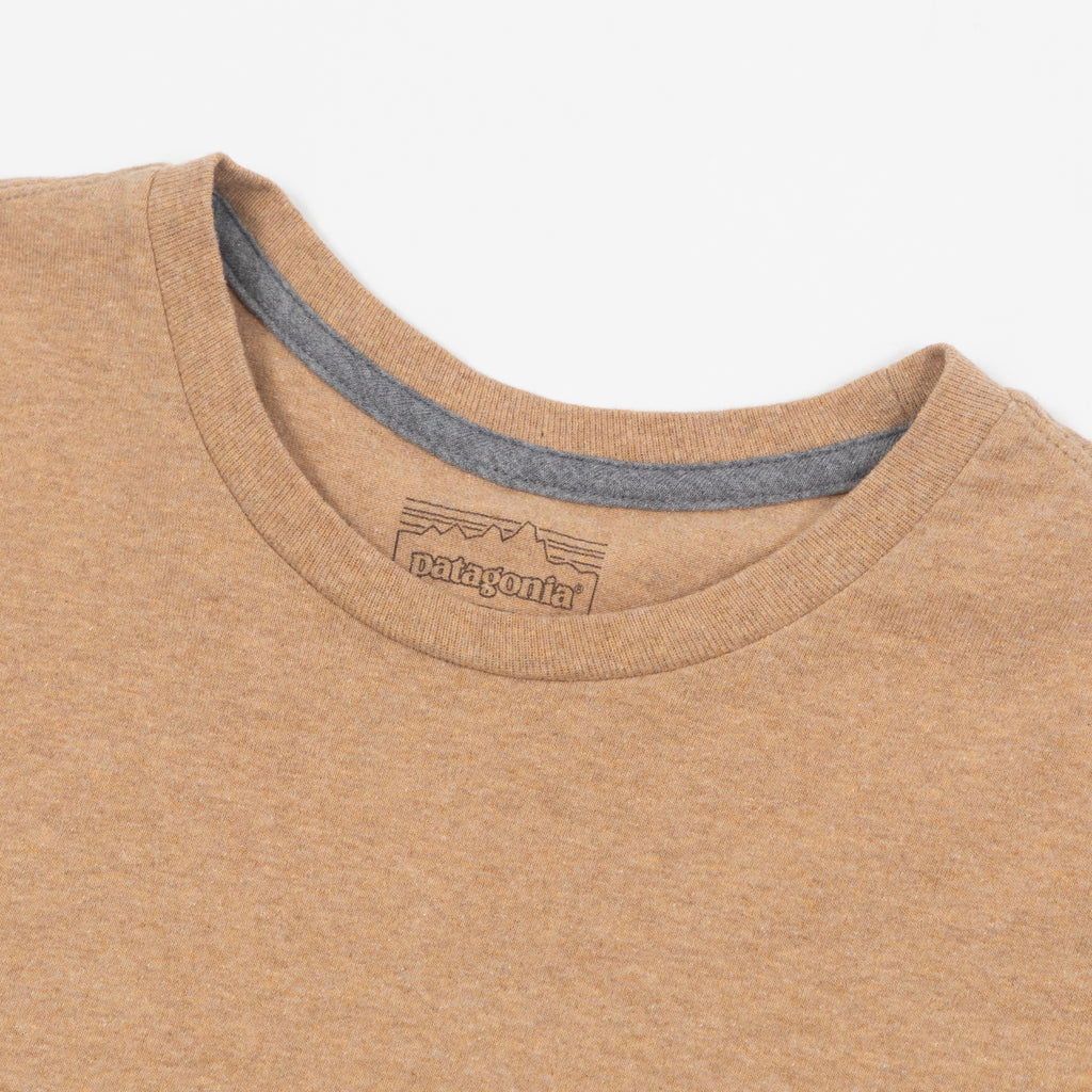 PATAGONIA P-6 Logo Responsibili-Tee T-Shirt in TALON GOLD