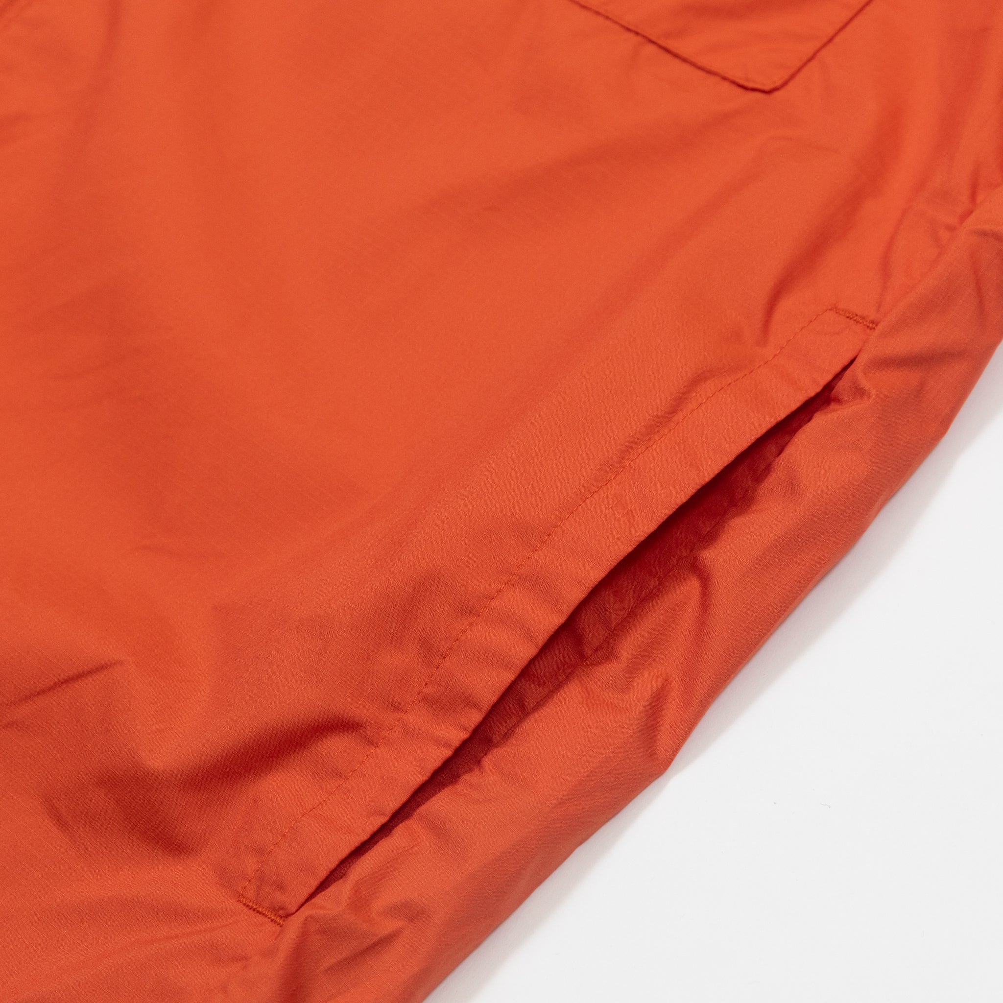 PATAGONIA Light & Variable Jacket in COAL ORANGE