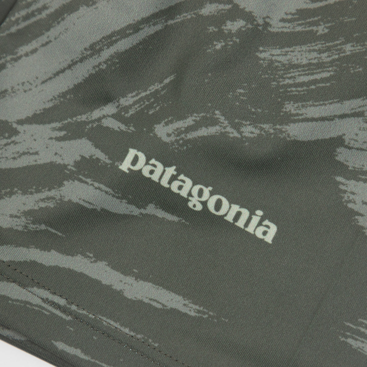PATAGONIA Sun Mask in BASIN GREEN