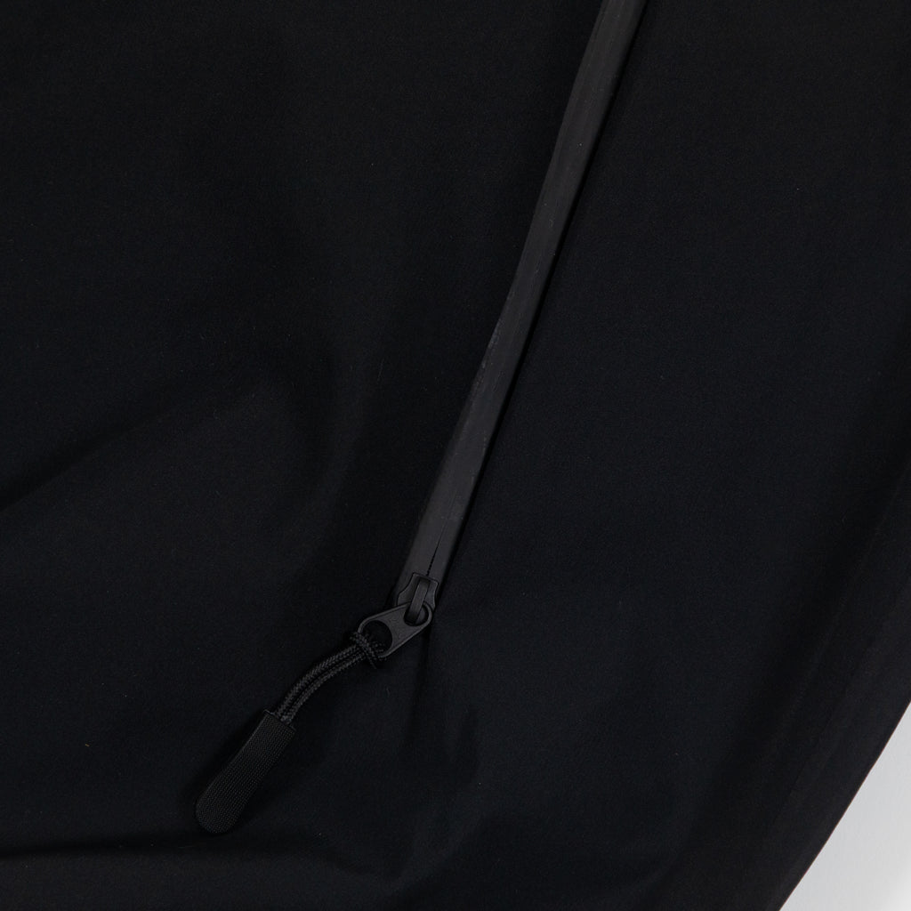 HUF Rainier Shell Jacket in BLACK