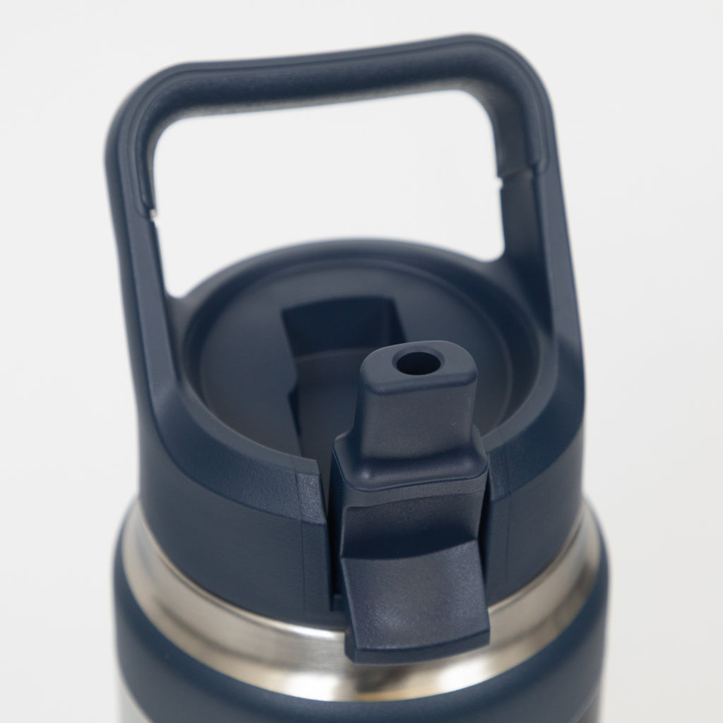 YETI Rambler® 26 oz (769 ml) Bottle With Straw Cap in Navy