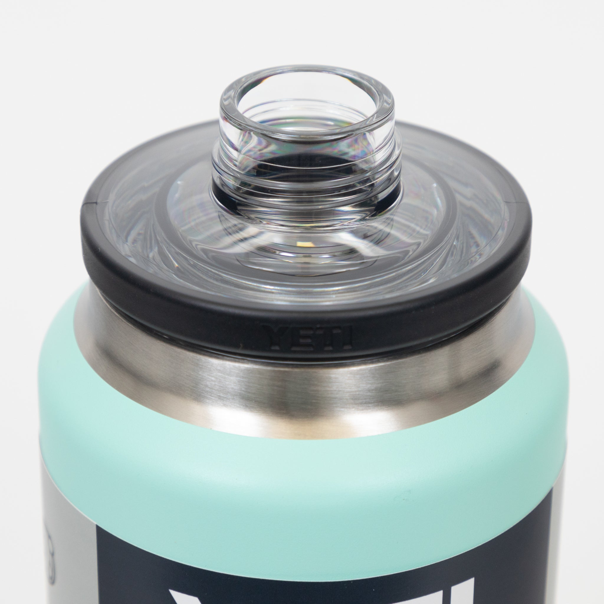 YETI Rambler® 36 oz (1 L) Bottle With Chug Cap in Seafoam